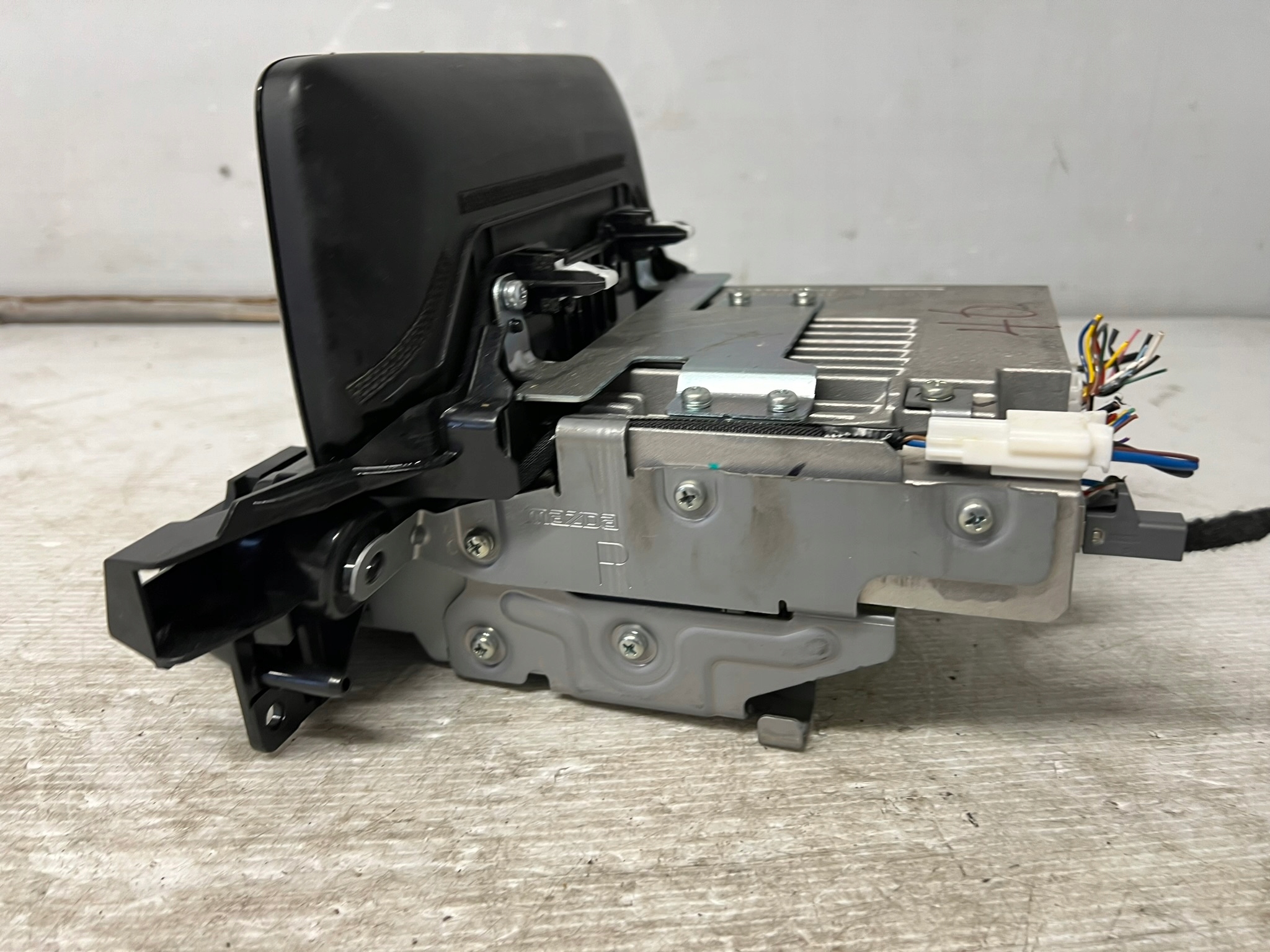 радио дисплей mazda CX5 II KB8M669C0C