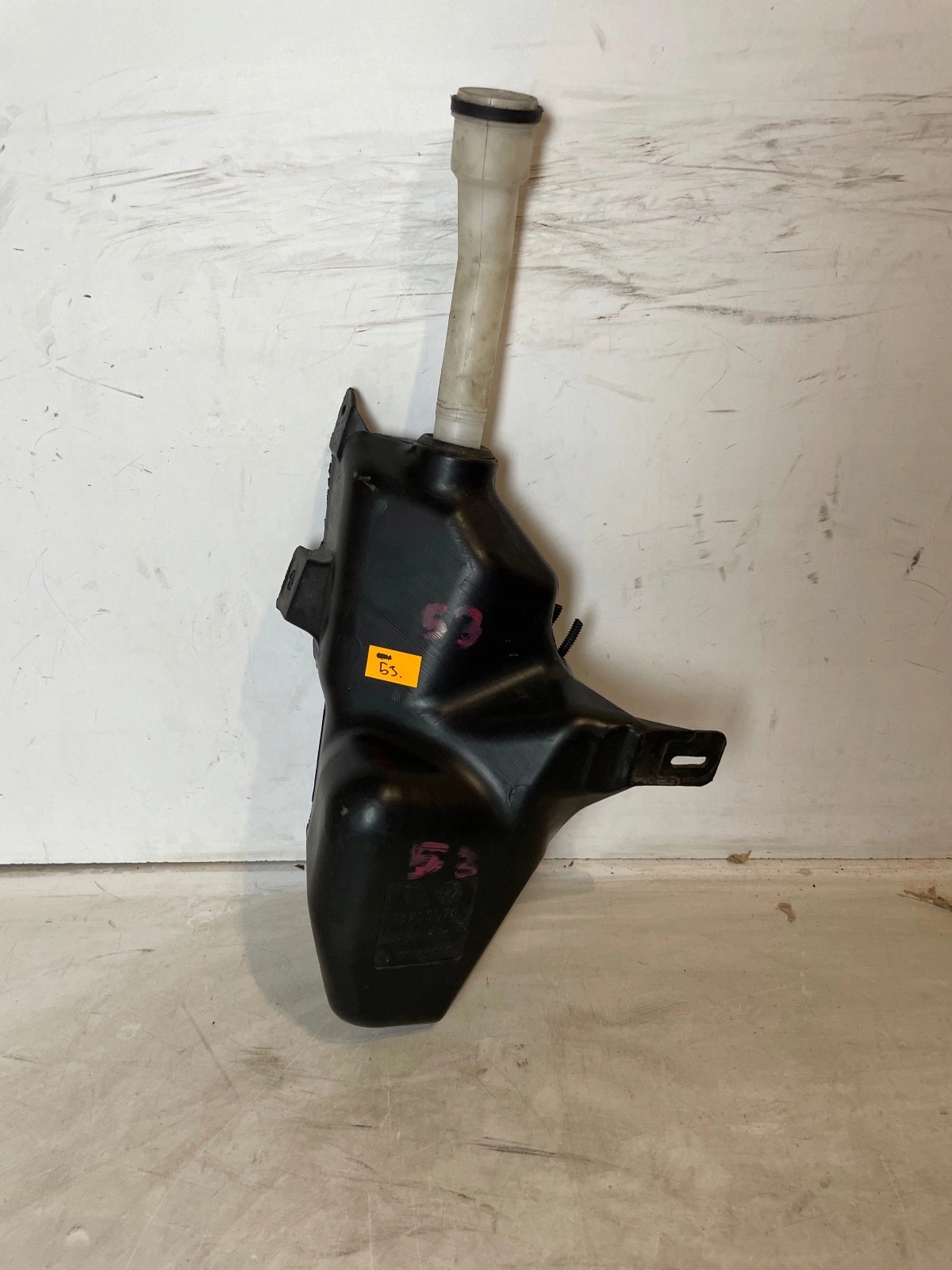 washer fluid tank pump Opel Astra IV J