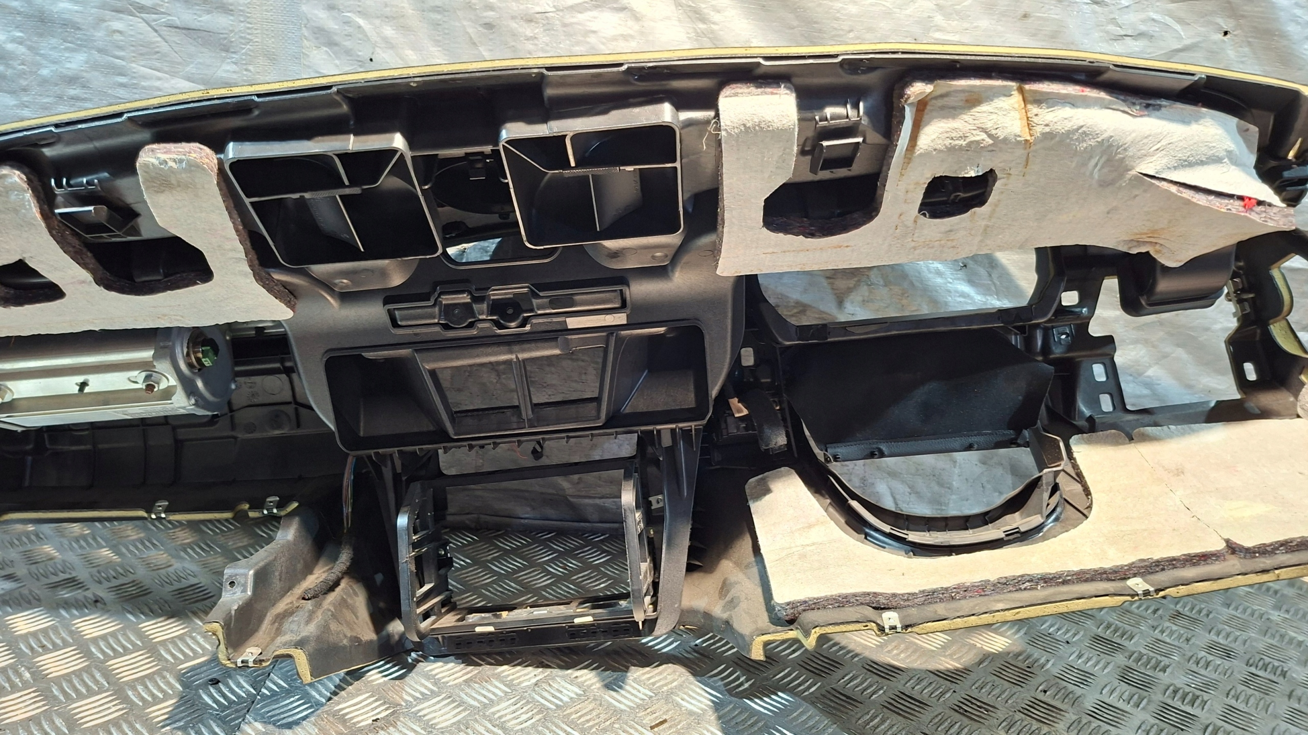 dashboard instrument panel cockpit BMW E90 E91