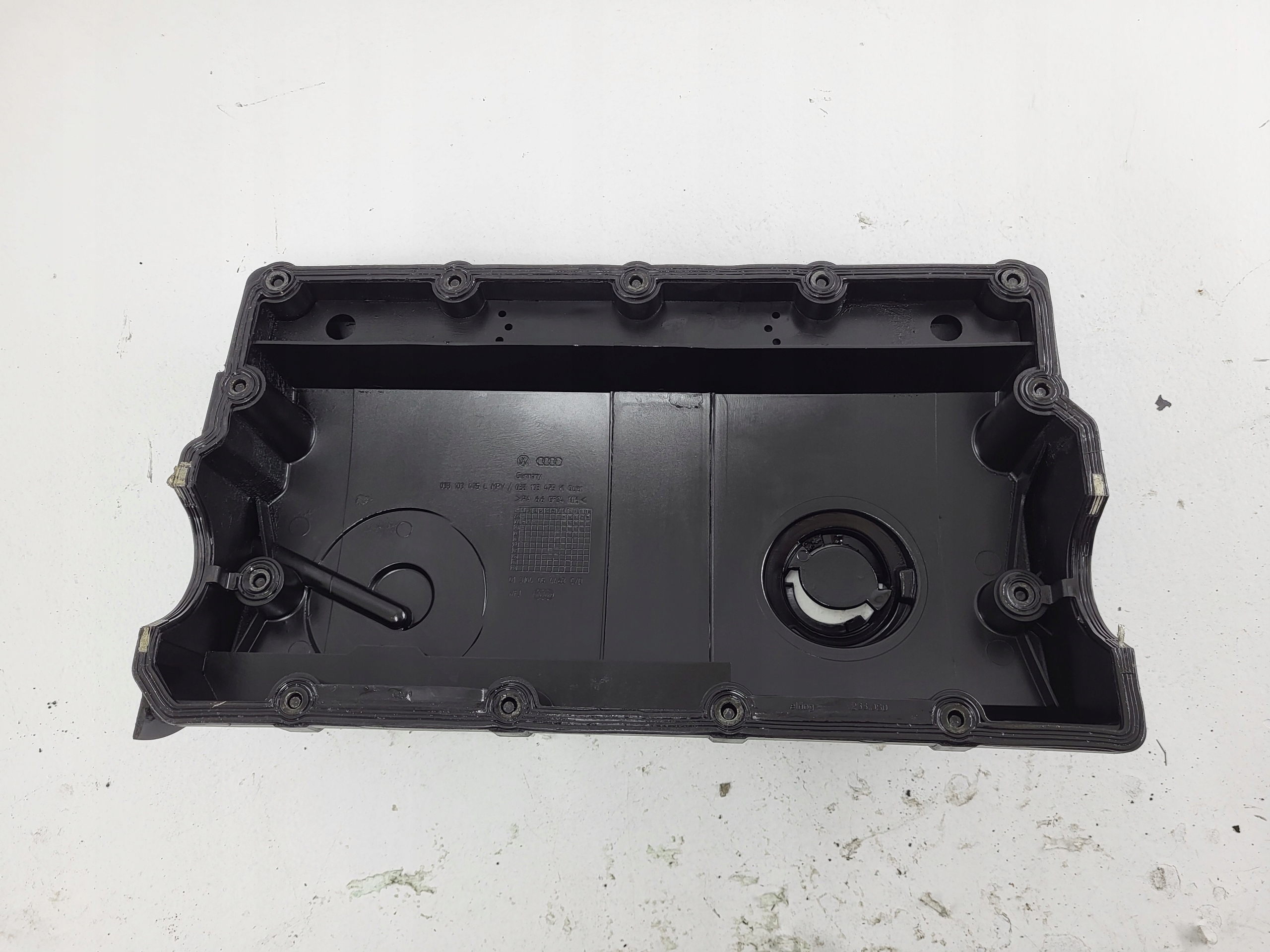VW SHARAN e 1.9 TDI coperchio valvola 038103469N