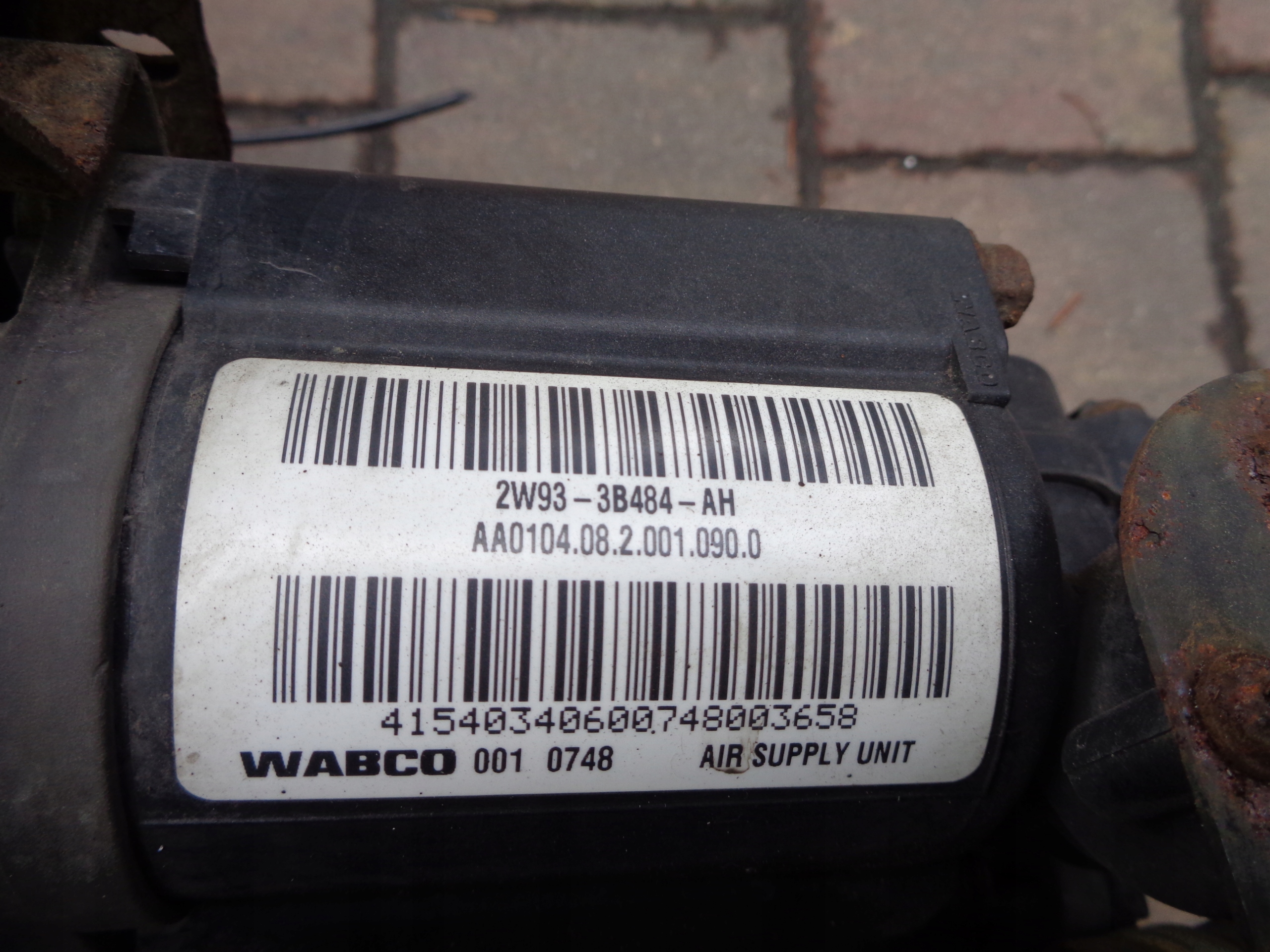 Компрессор подвески JAGUAR XJ X350 X358