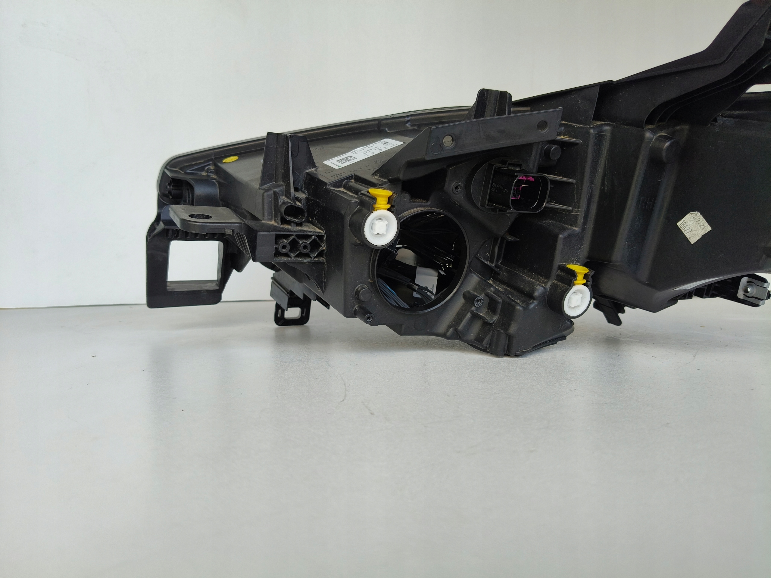 light right REFLEKTOR SEAT CUPRA BORN 10E 21- FULL LED