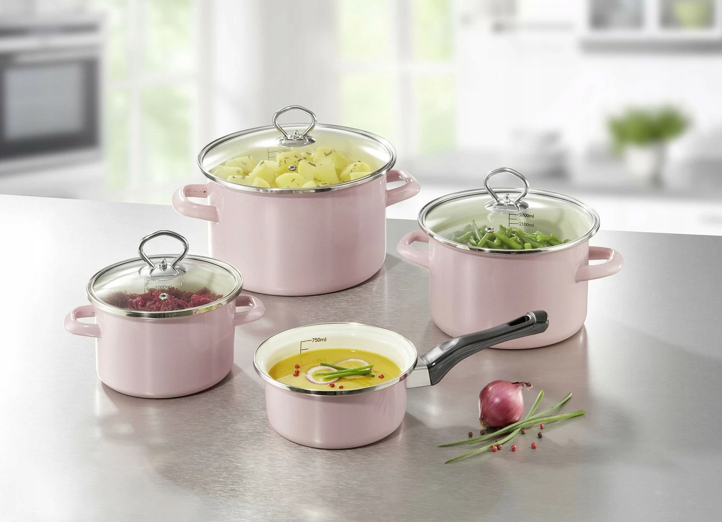 GARNEK EMALIOWANY Z POKRYWKĄ 4,5L CERAFLON Pojemność 4.5 l