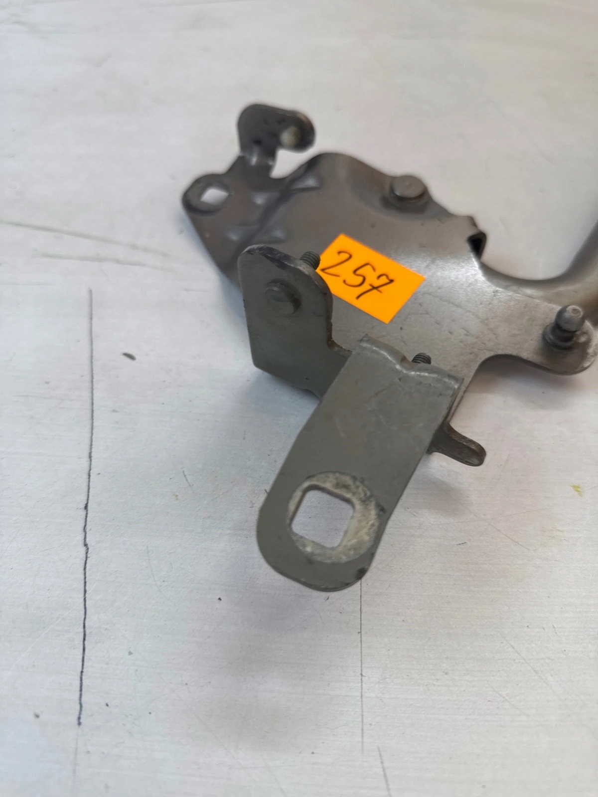 hinge bonnets front front right Renault Scenic III