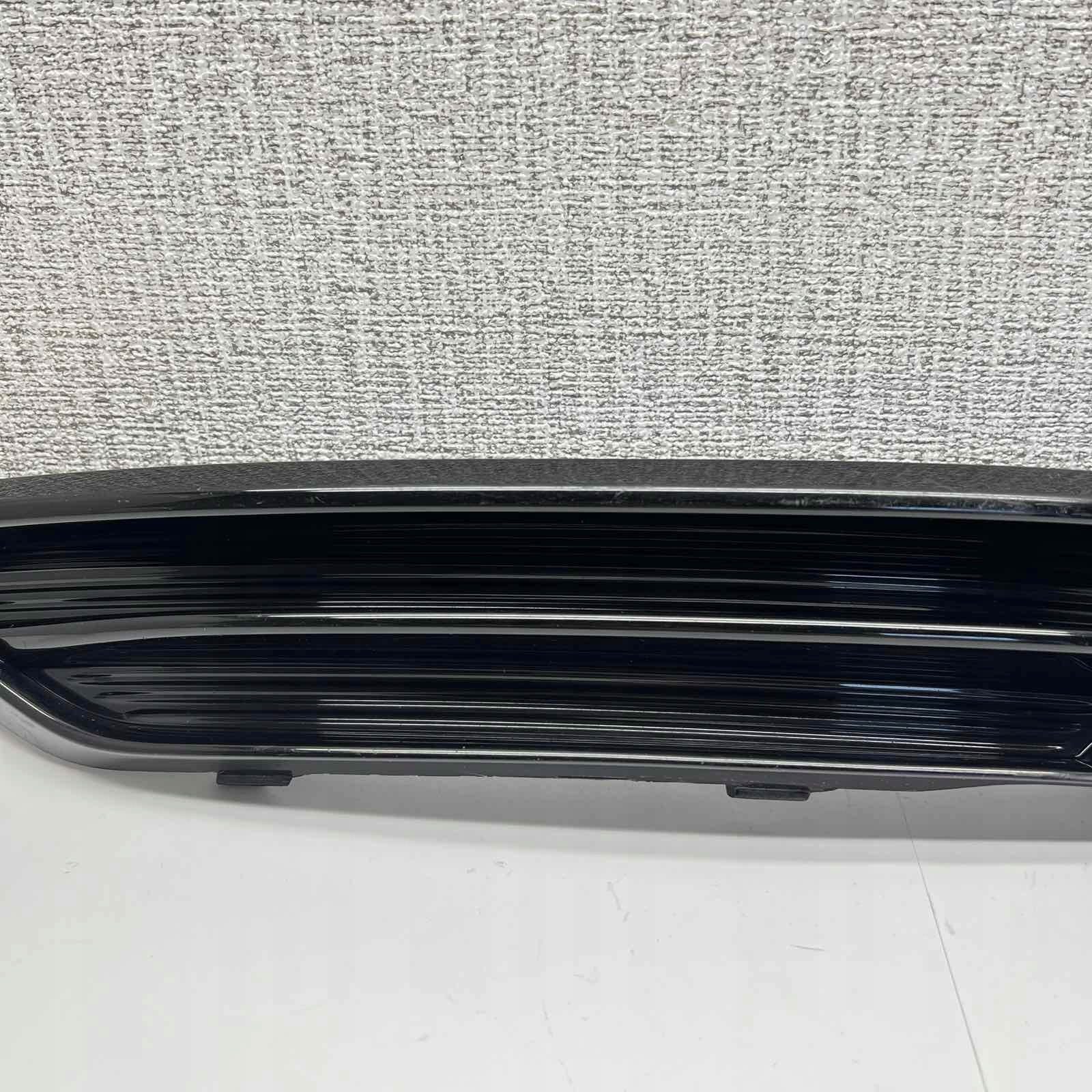 CUPRA ATECA grille pare choc droit avant avant 575807682B