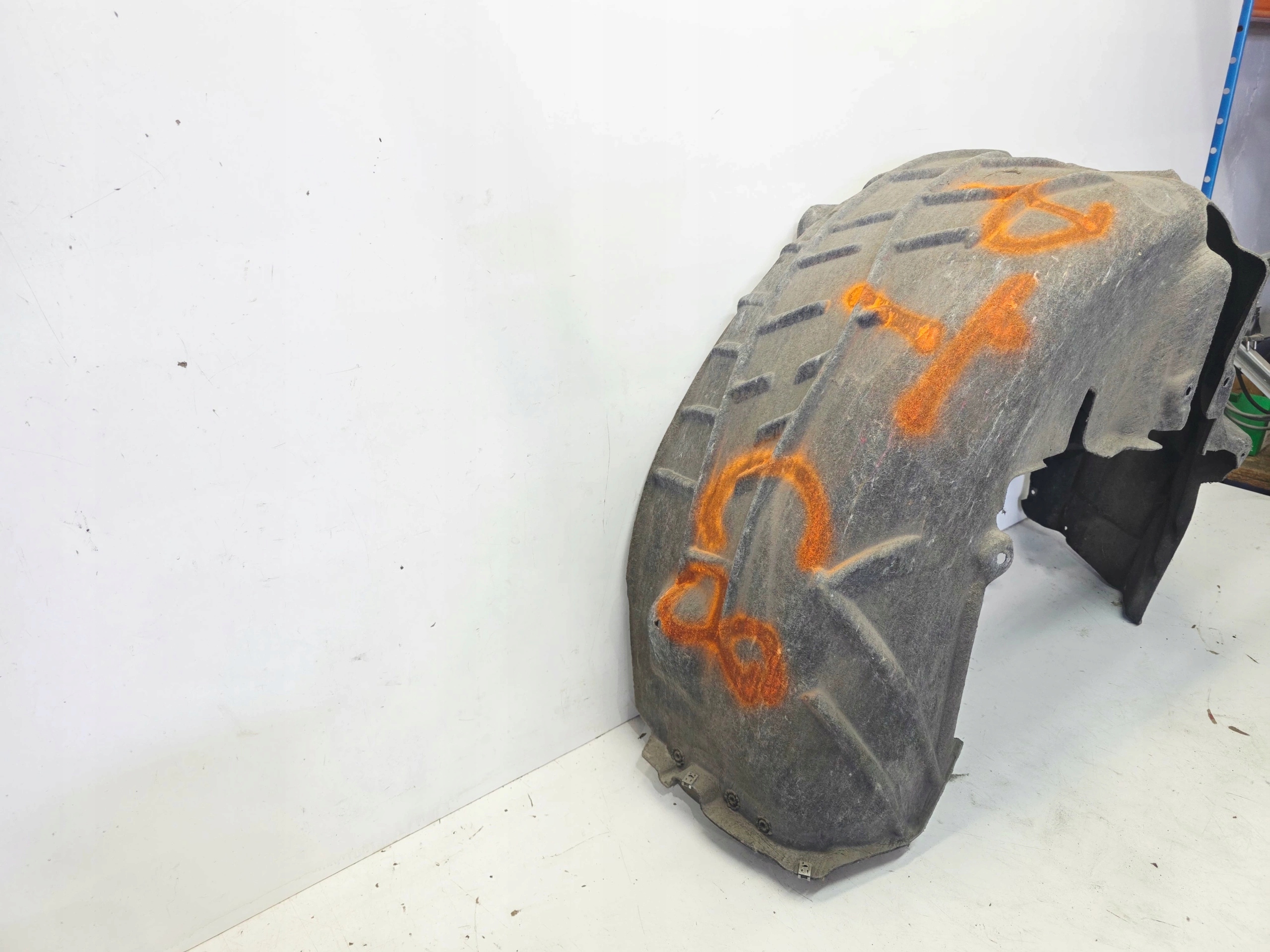 mudguard MATERIAOWE right rear part AUDI A6 C8 4K0810172F