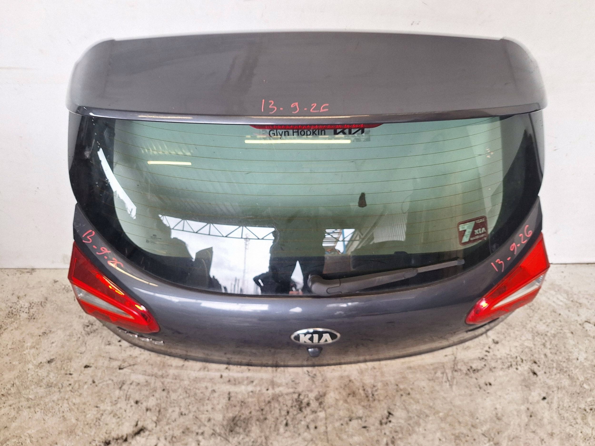 KIA CEED II HB LIF15-18 boot door + LED + KAMERA