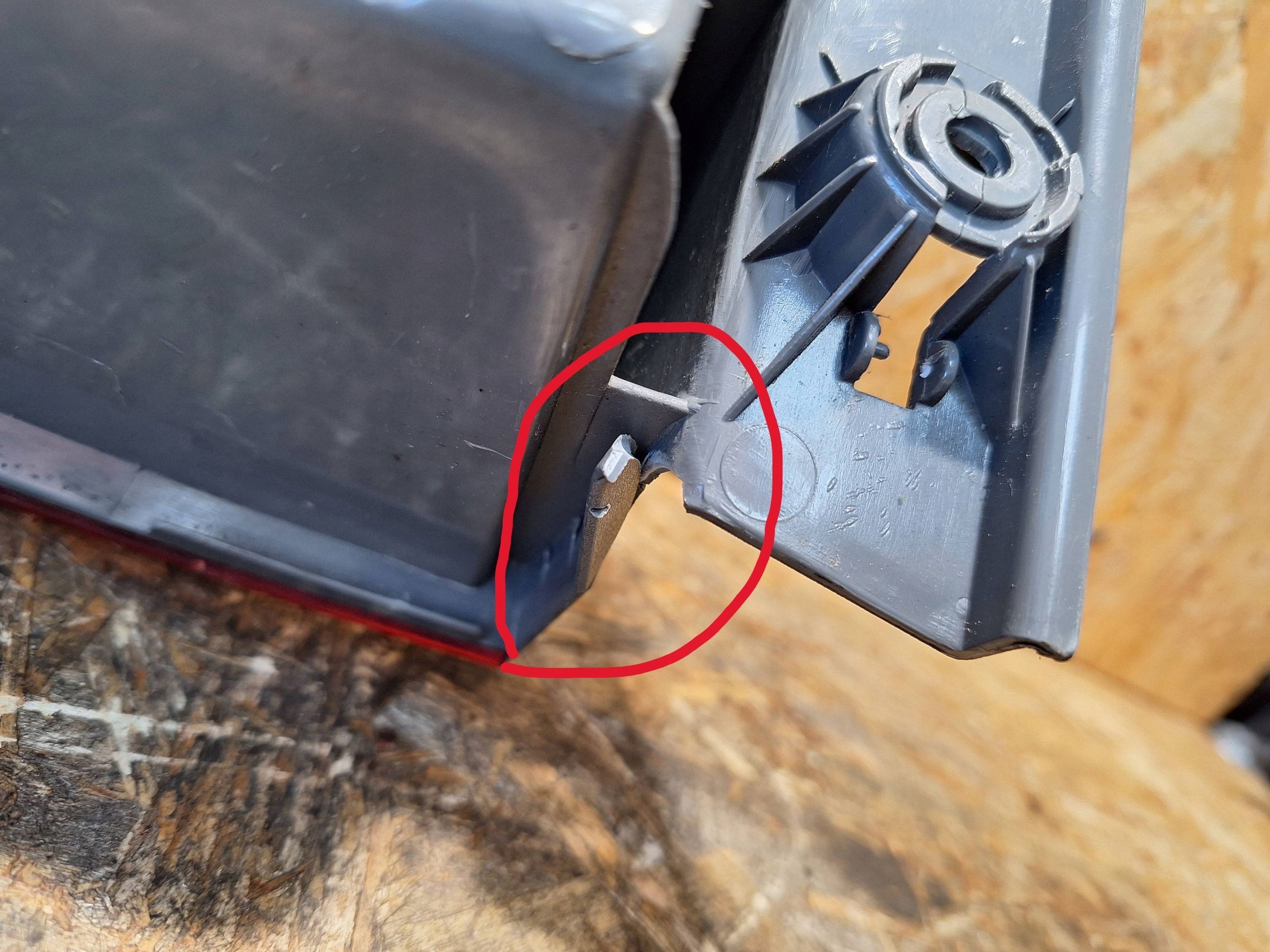 light rear part right CHEVROLET CRUZE 08- sedan