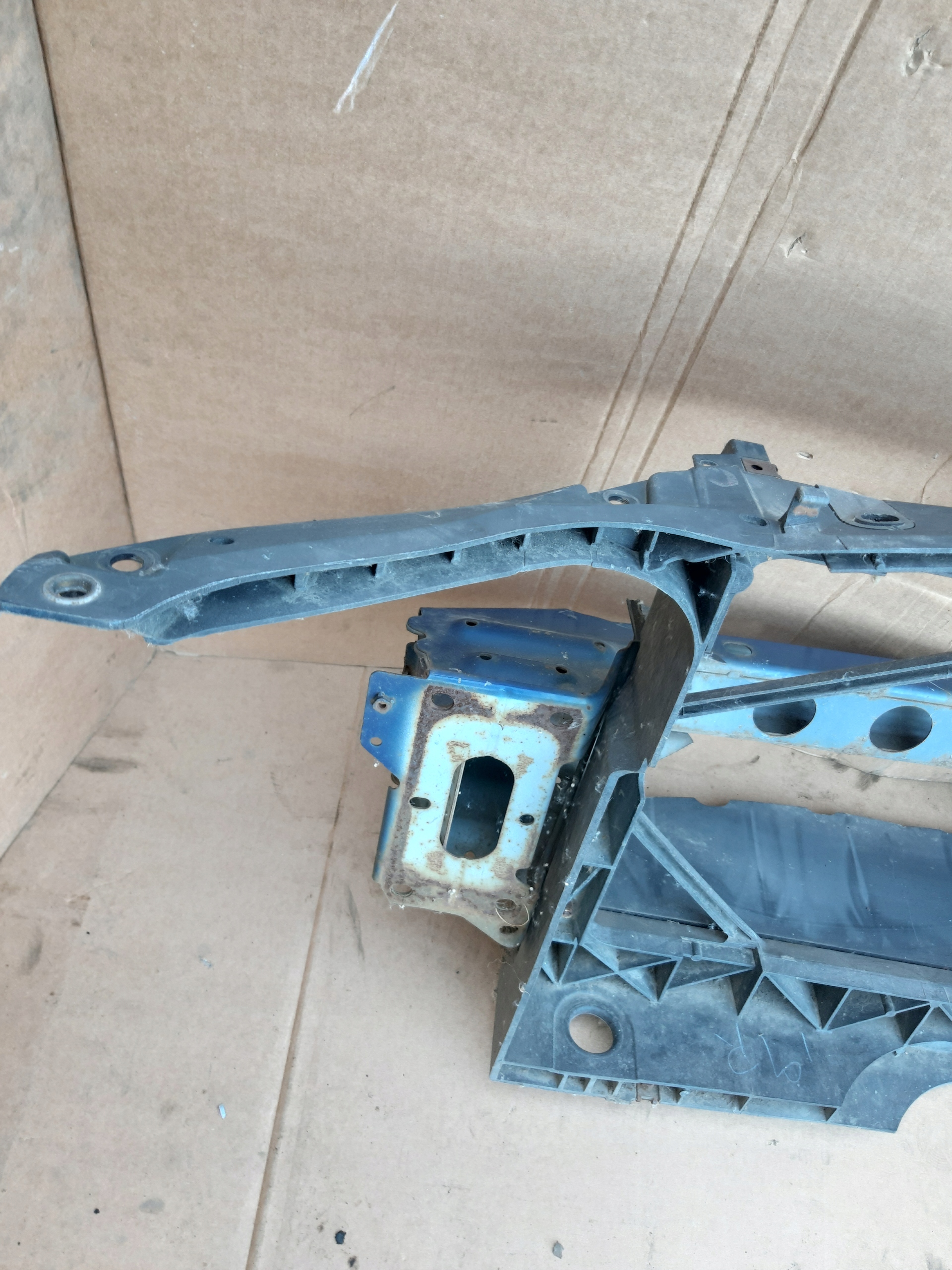 support panel for radiators pillar sider MAZDA 6 and GG FL