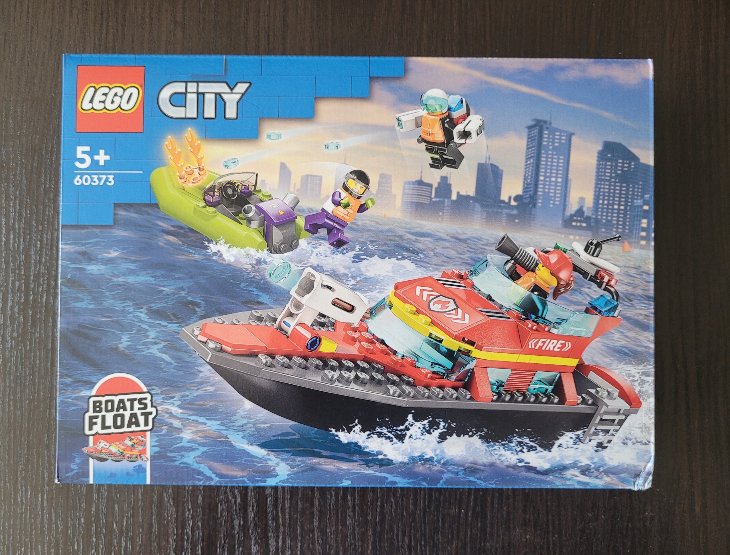 LEGO CITY 60373 ŁÓDŻ STRAŻACKA