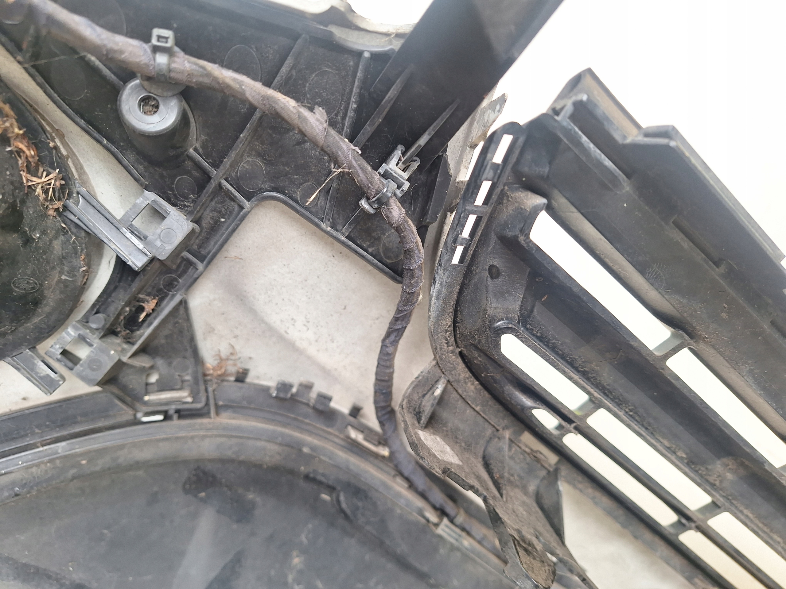 FORD S-MAX MK1 LIFT 10-15 Pare choc LED + PDC