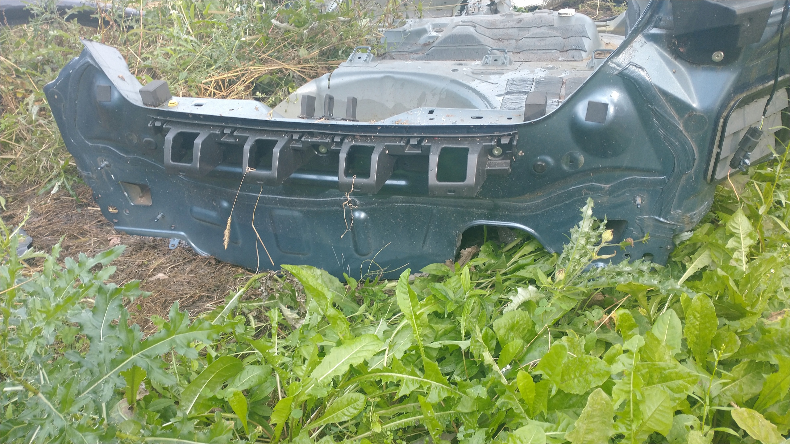 FORD FIESTA MK8 PAS TYLNY WZMOCNIENIE