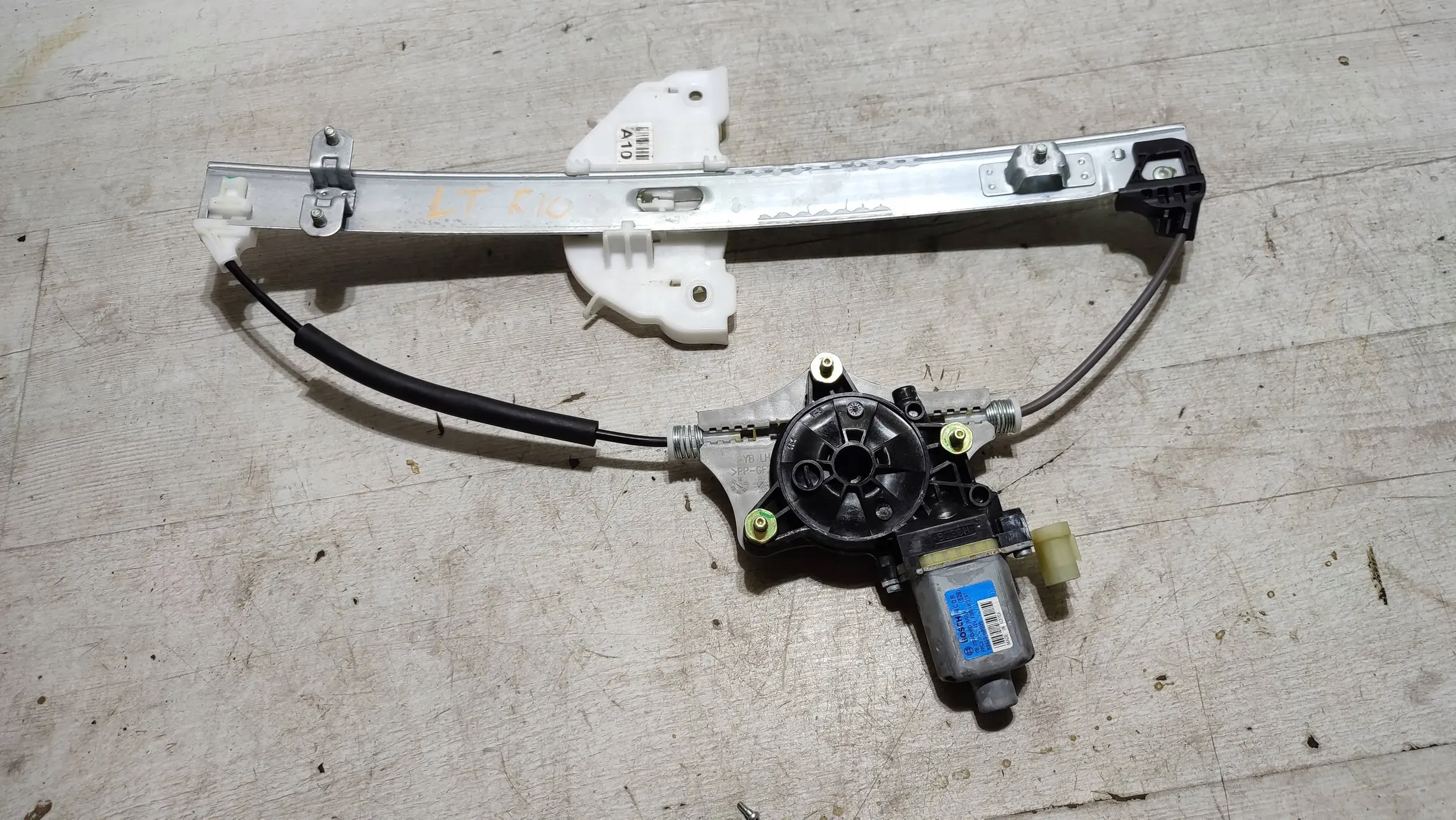KIA Rio IV 18r rear part side left mechanism windows