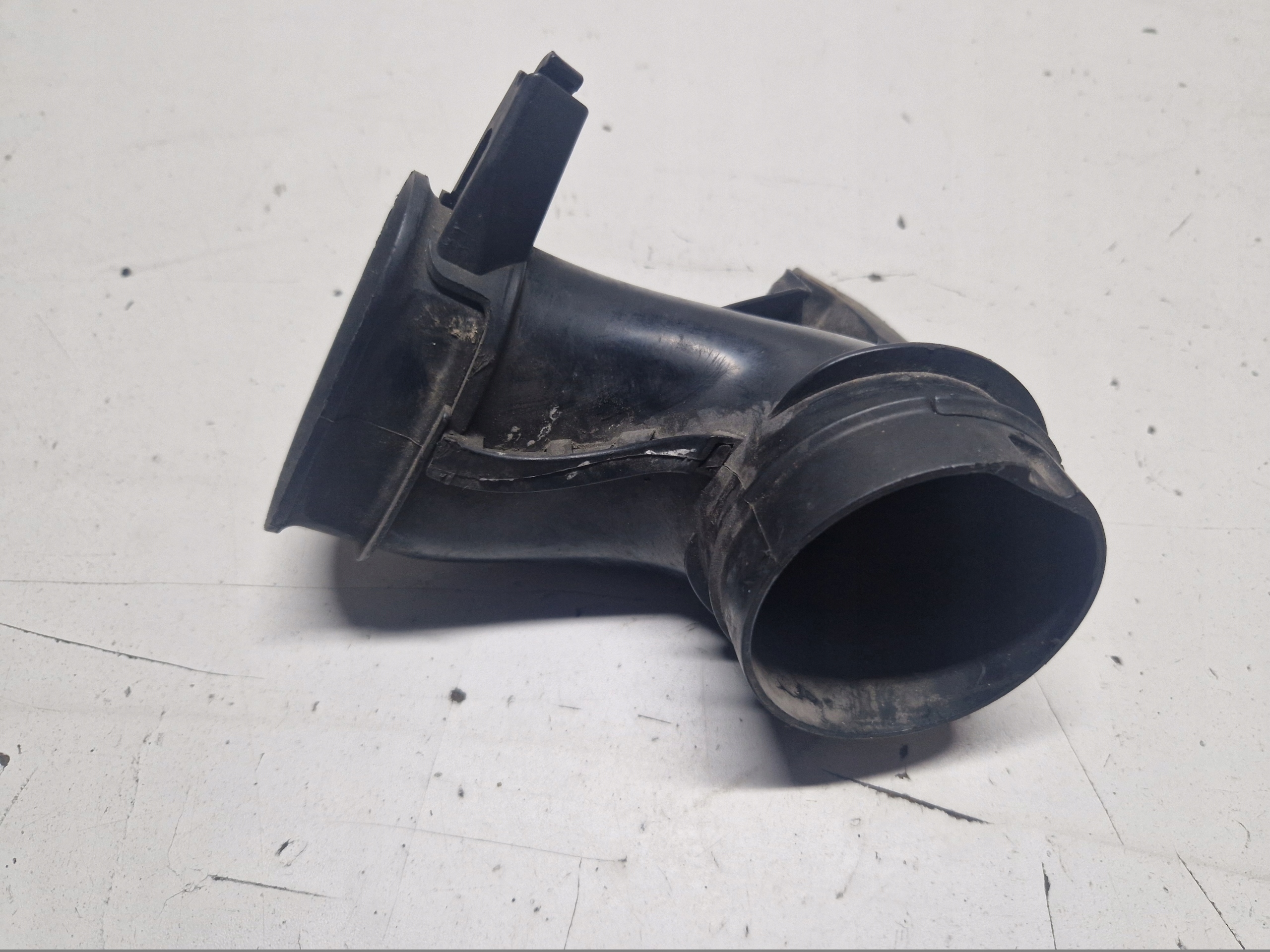 rohr DOLOT Schlauch luft FORD FIESTA MK6