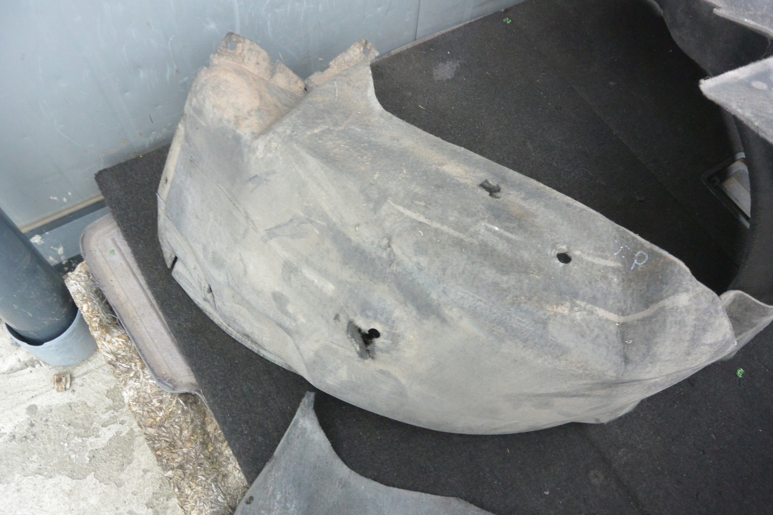 mudguard rear part right left TESLA MODEL S 12-16