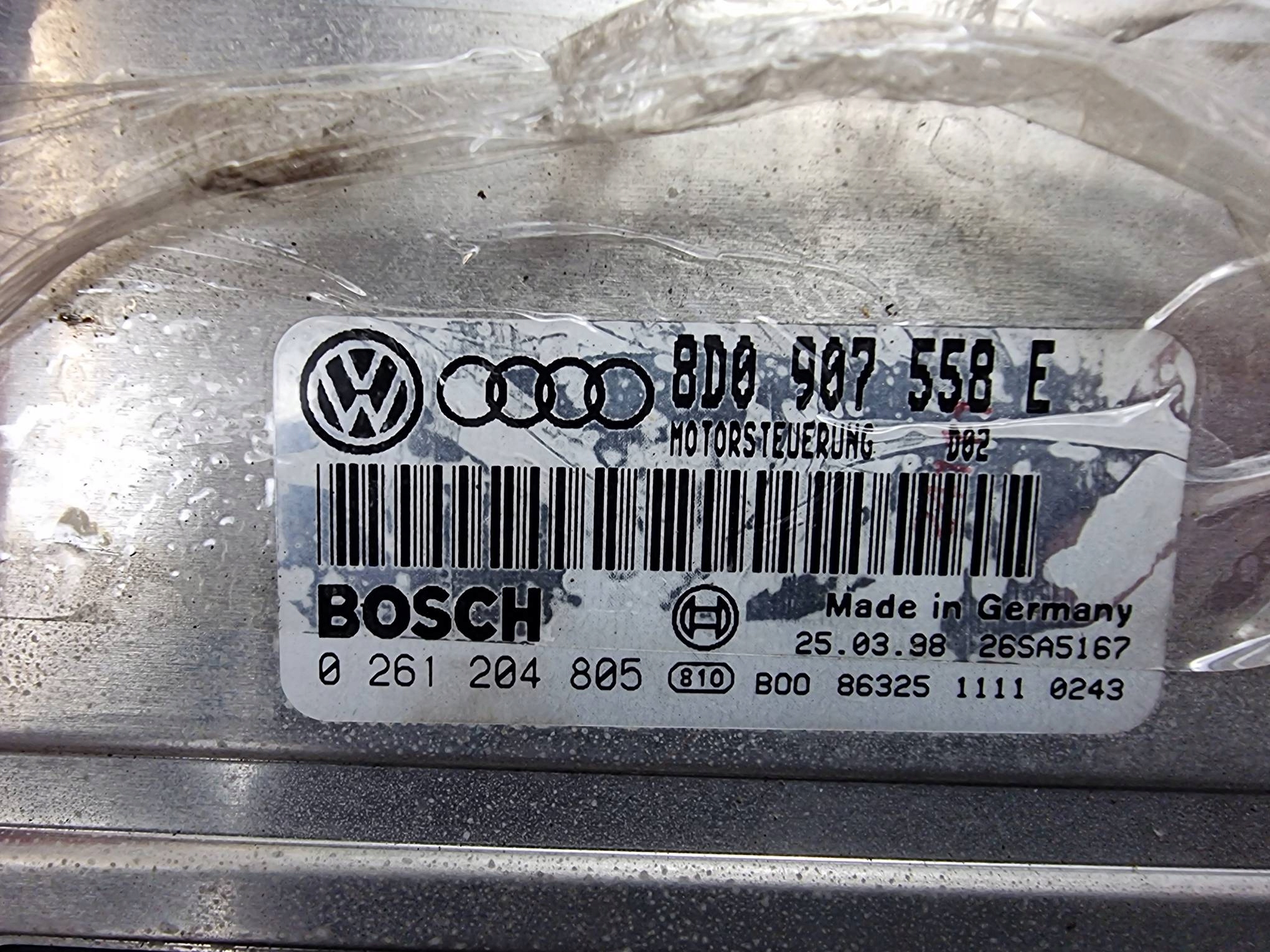 computer motore ECU 8D0907558E VOLKSWAGEN PASSAT B5