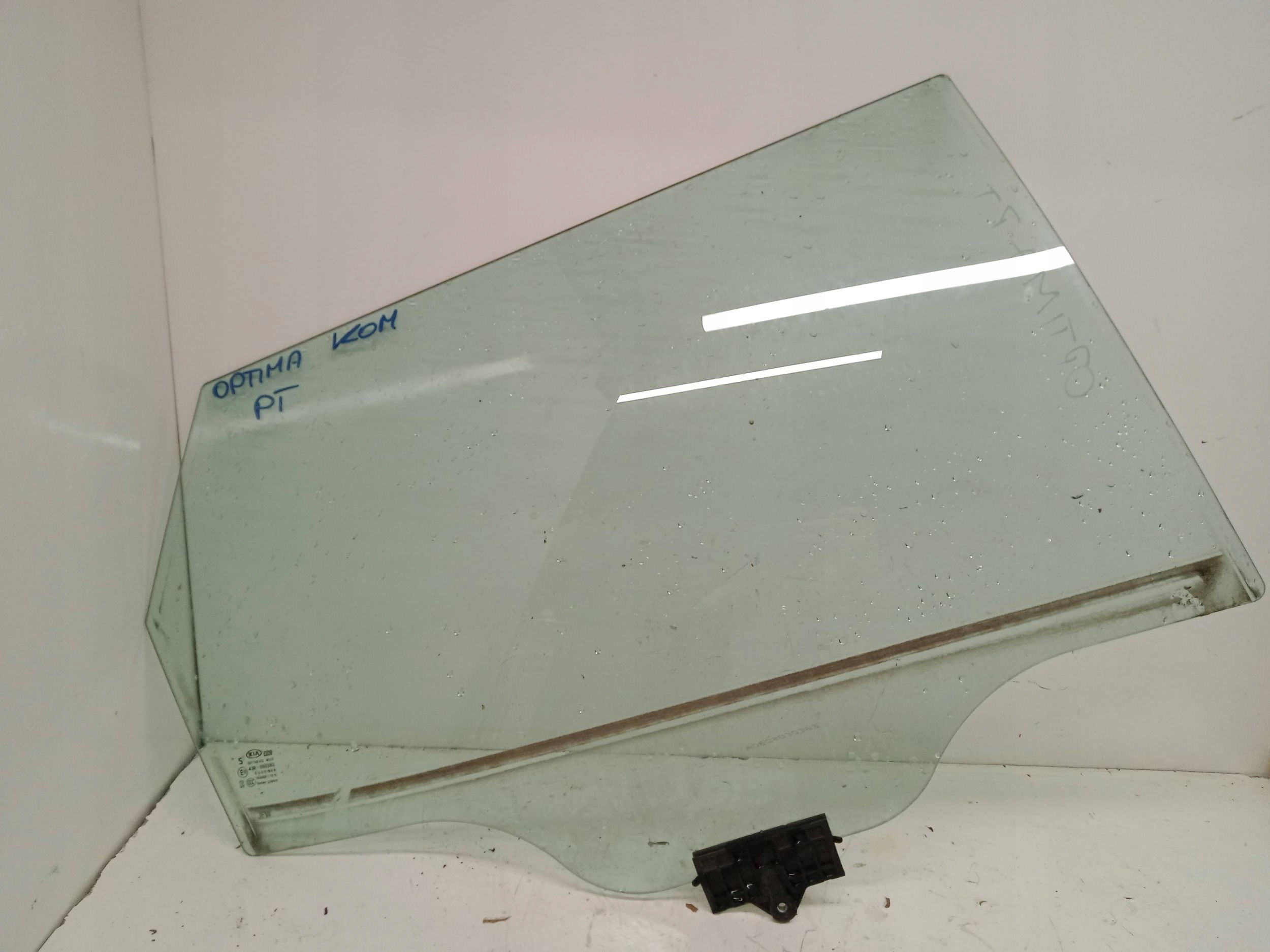 KIA OPTIMA IV KOMBI window door right rear part 2018R