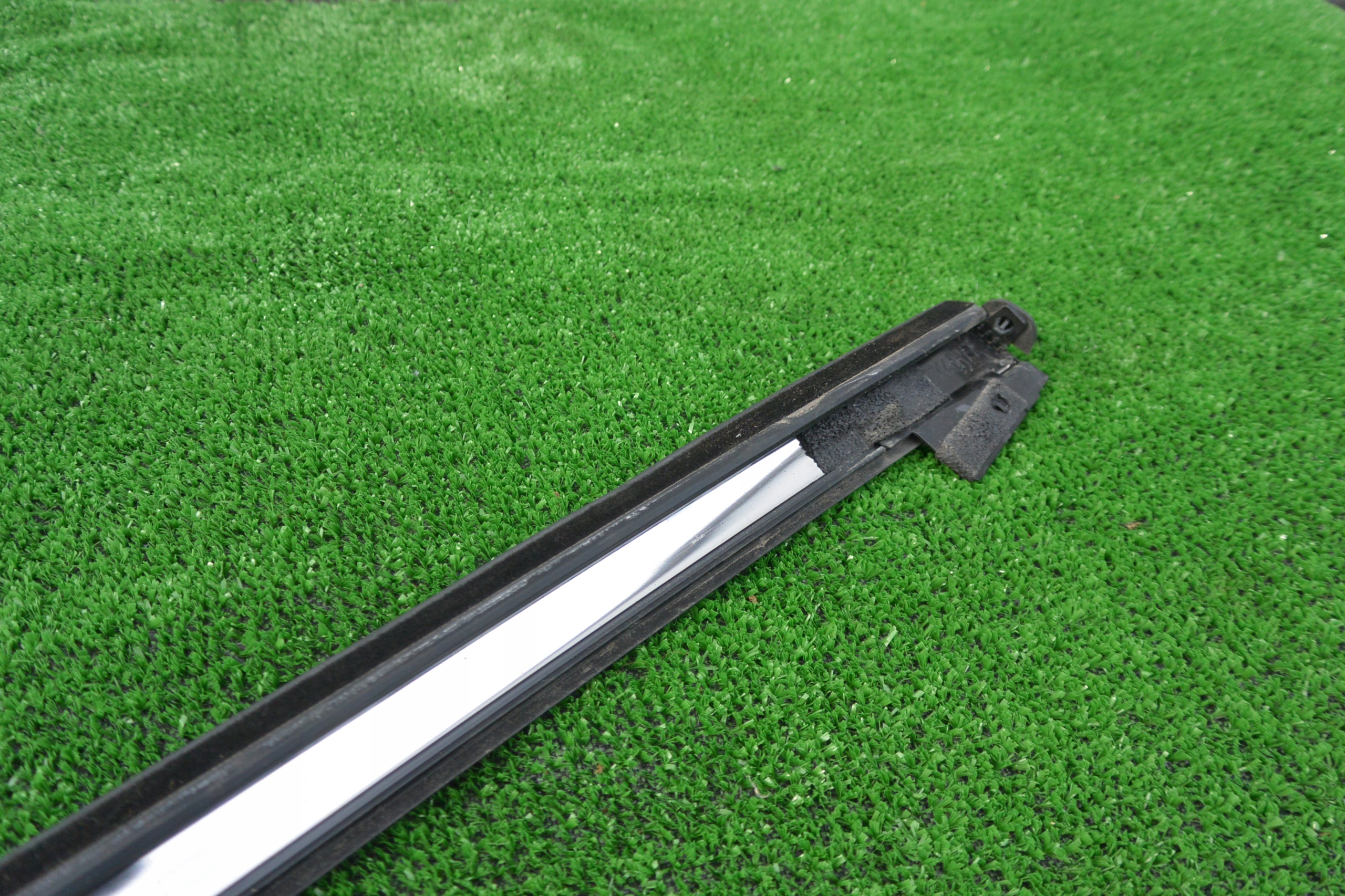 MAZDA CX9 II moulding door CHROM left rear part 16