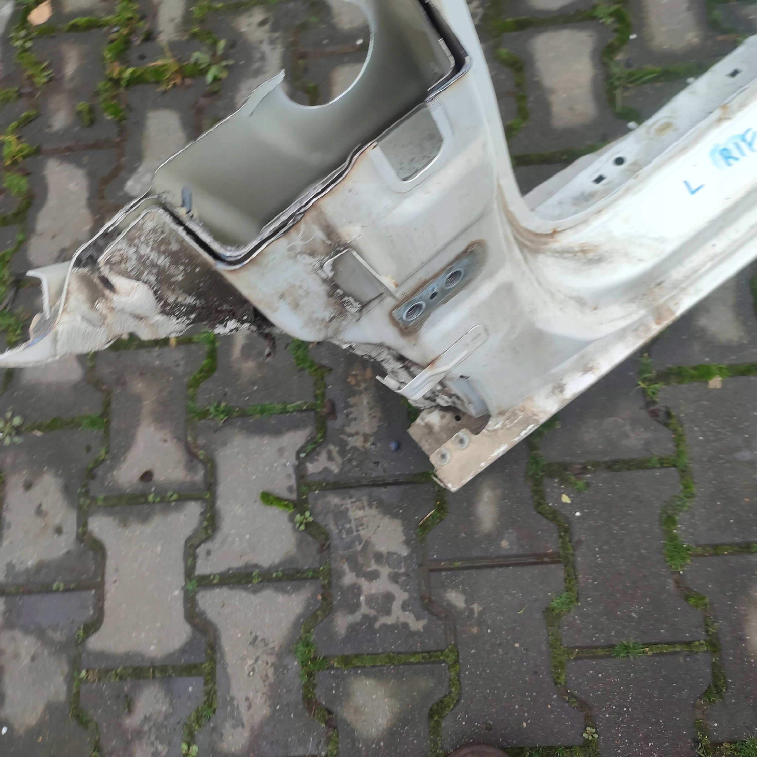 cap threshold left side Peugeot Rifter