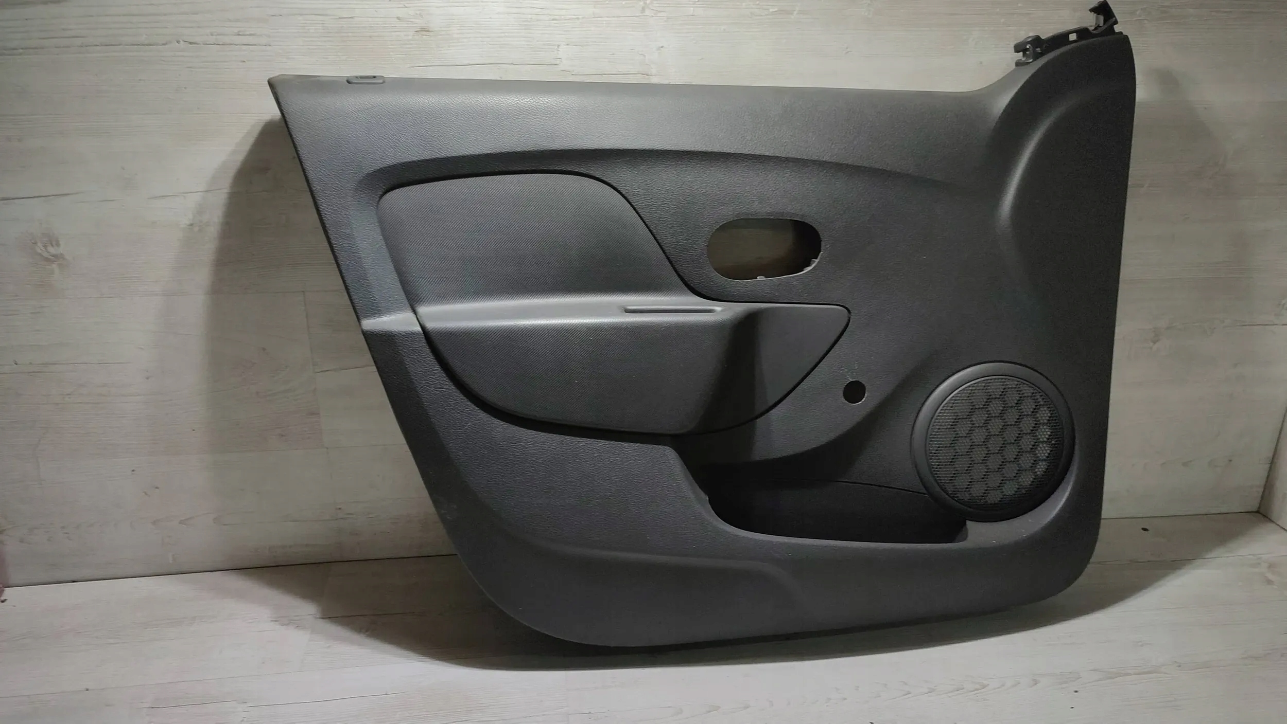 Dacia Logan II 2019r front side left side door upholstery