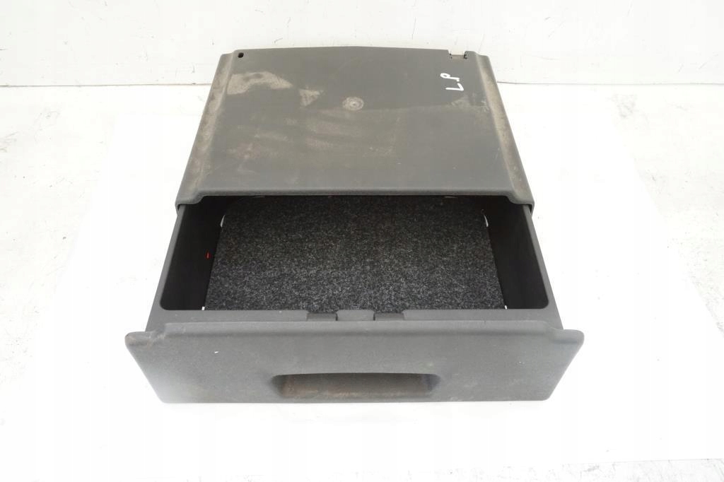 бардачок кресло renault oe 873900002R