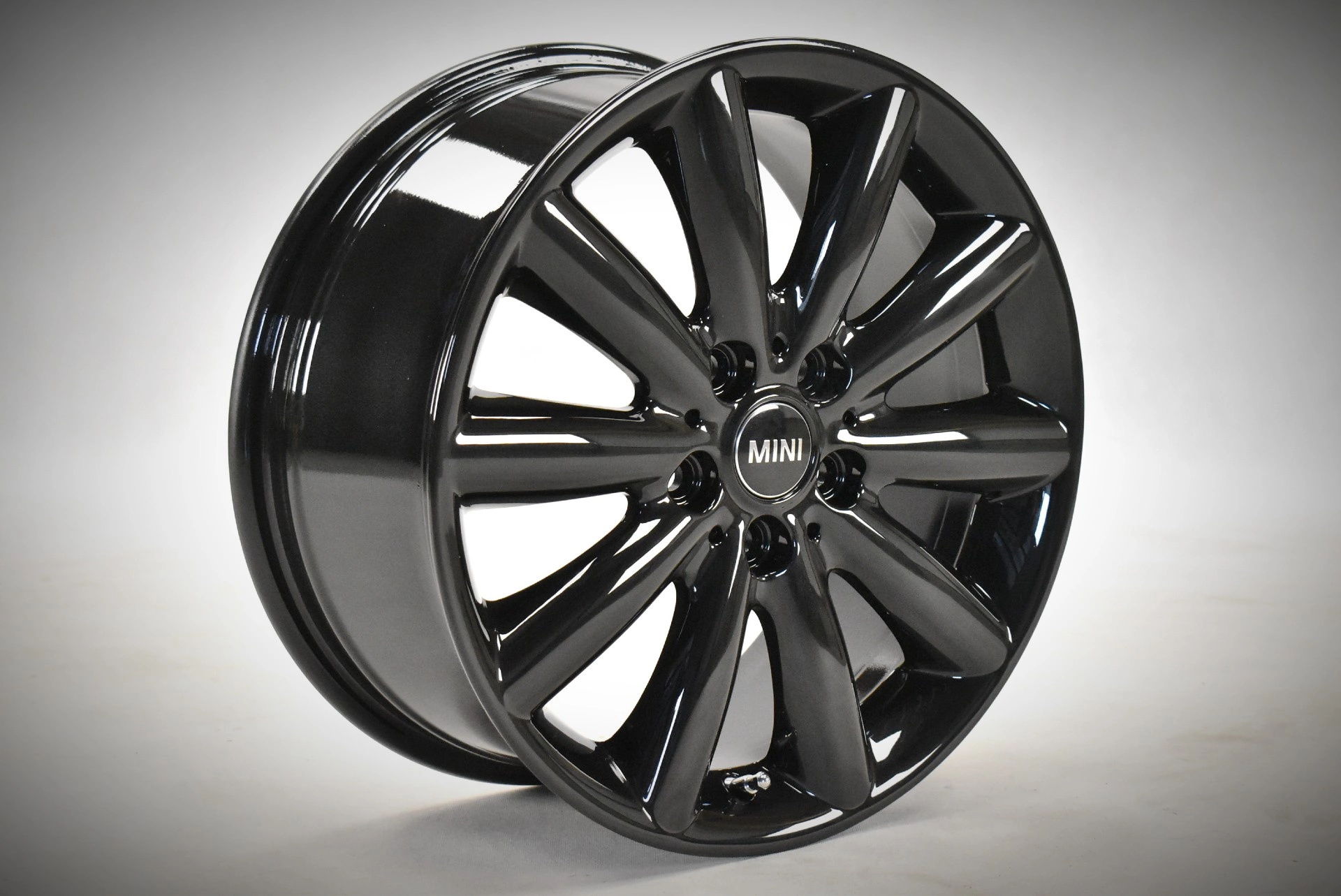 MINI COOPER УАН F55 F56 F57 7x17 Et54 6855109