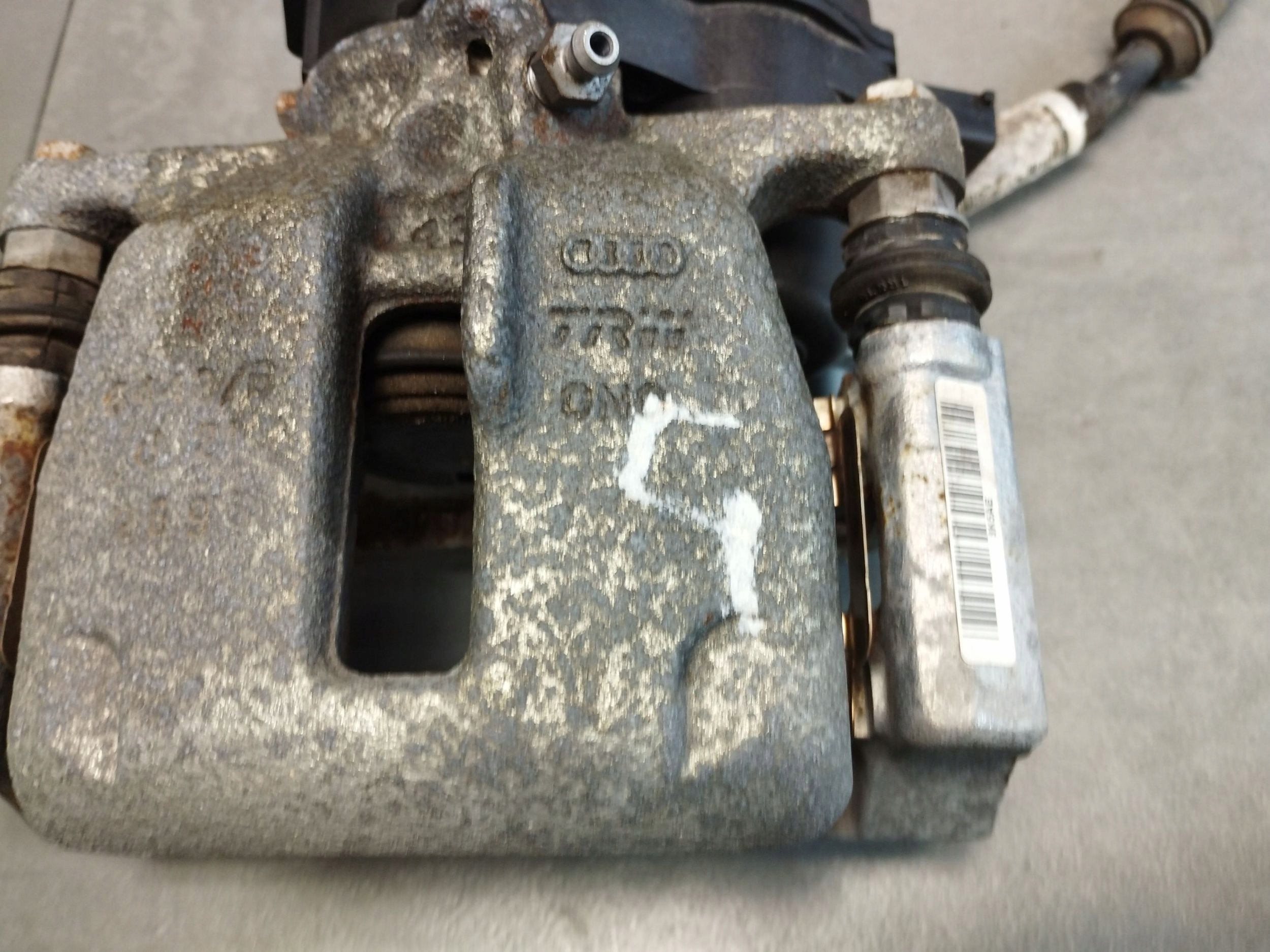 Audi A5 Sportback 8TA caliper left rear part 32347485