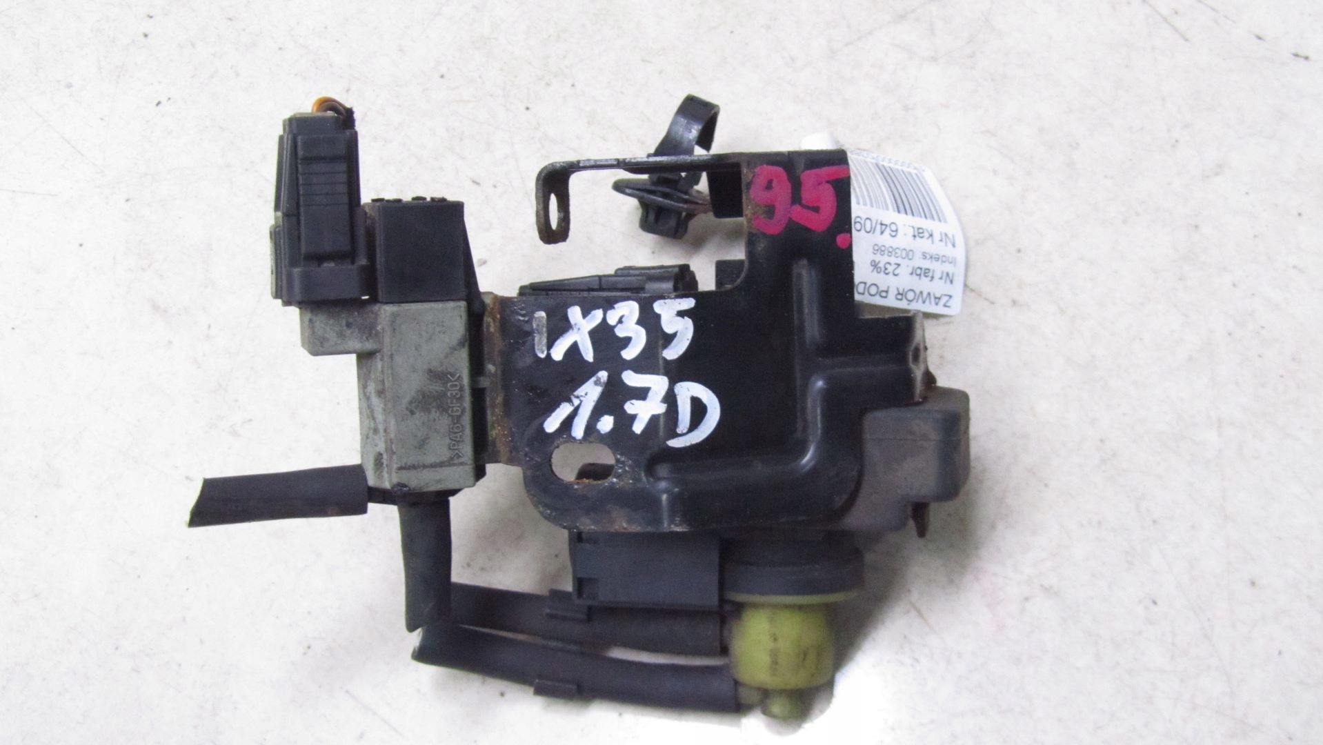 HYUNDAI IX35 1,7 ВАКУУМНЫЙ КЛАПАН 10-16 95