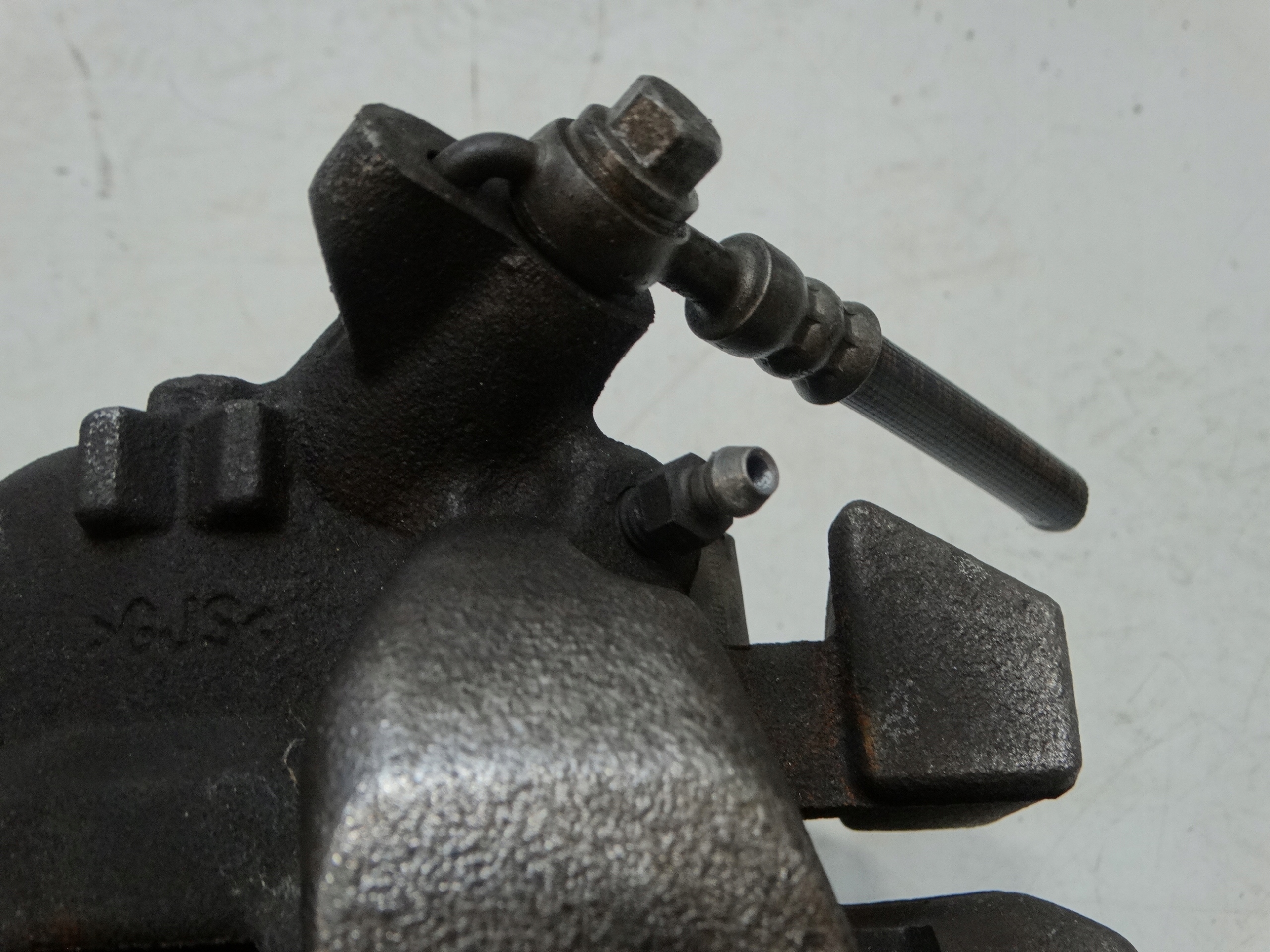caliper brake left front PEUGEOT 3008 II 23R. 66TYS.KM