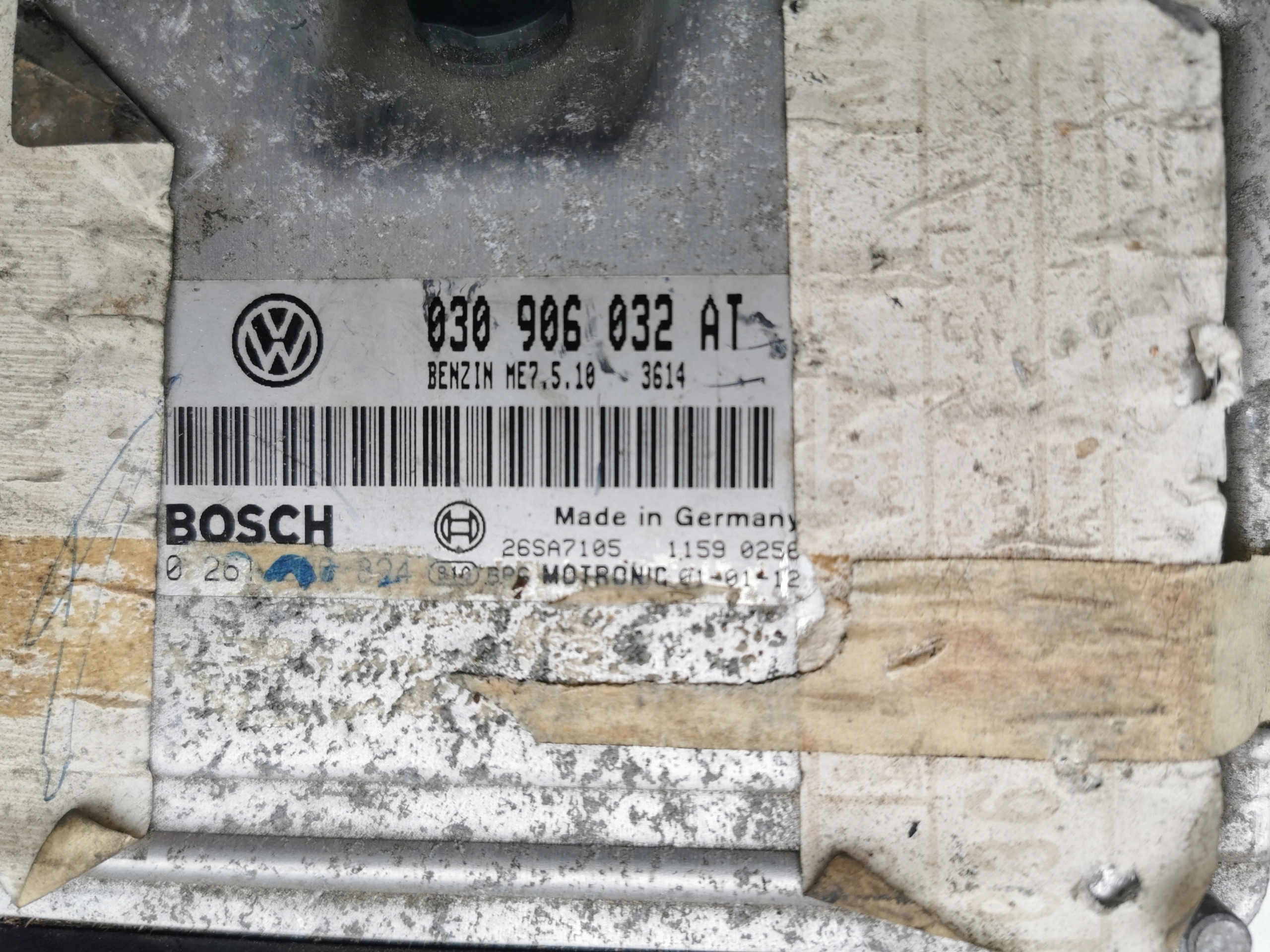 SEAT AROSA 1.4B 0261206824 030906032AT computer EC
