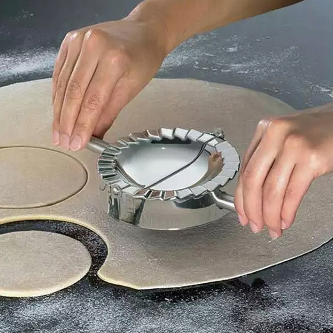 FOREMKA DO LEPIENIA PIEROGÓW 10cm KINGHOFF KH-2190 Rodzaj foremka składana