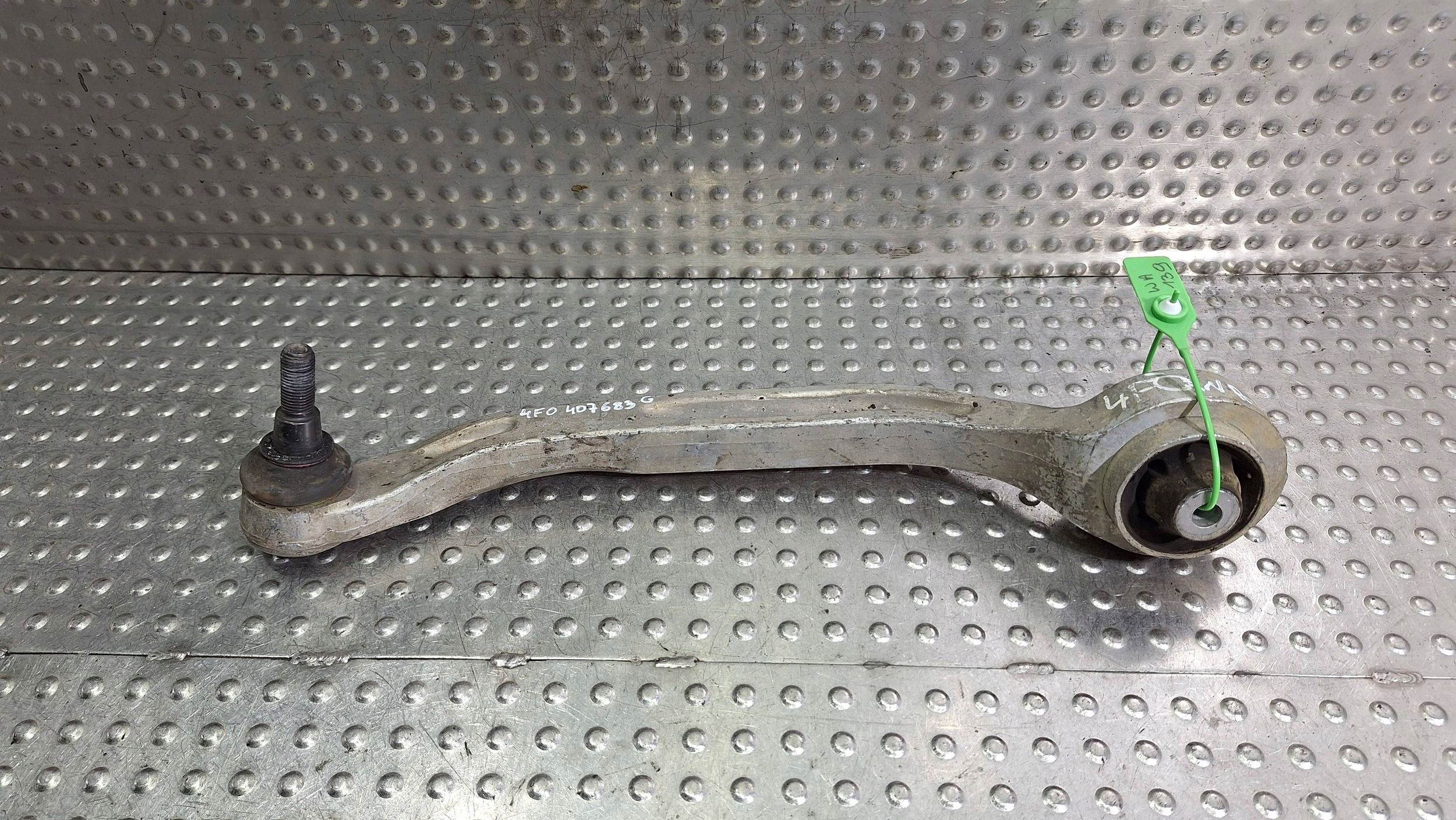 arm left front 4F0407693G AUDI A6 C6