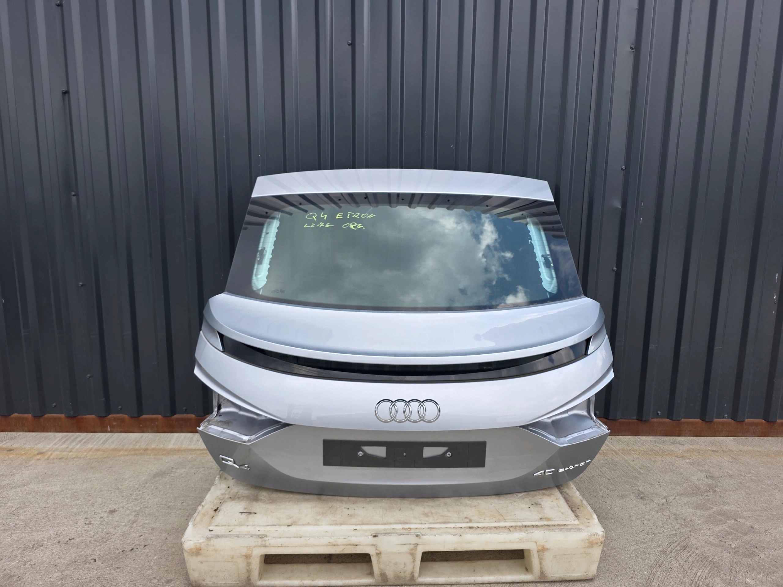 boot doors rear part AUDI Q4 E-TRON SPORTBACK LZ7G original !