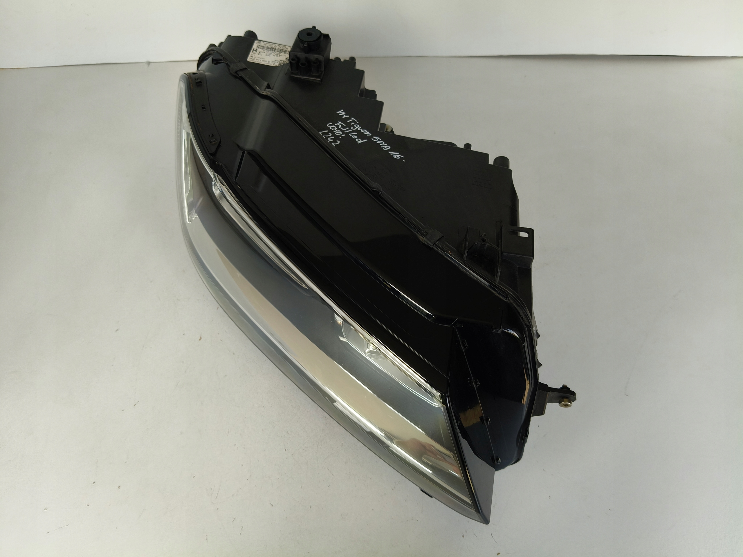 light right REFLEKTOR VW TIGUAN 5NA II 16- FULL LED