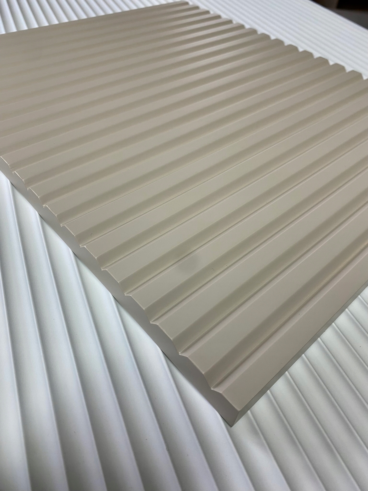 Fronty meblowe lakierowane MDF- ryflowane W10 Grubość 19 mm