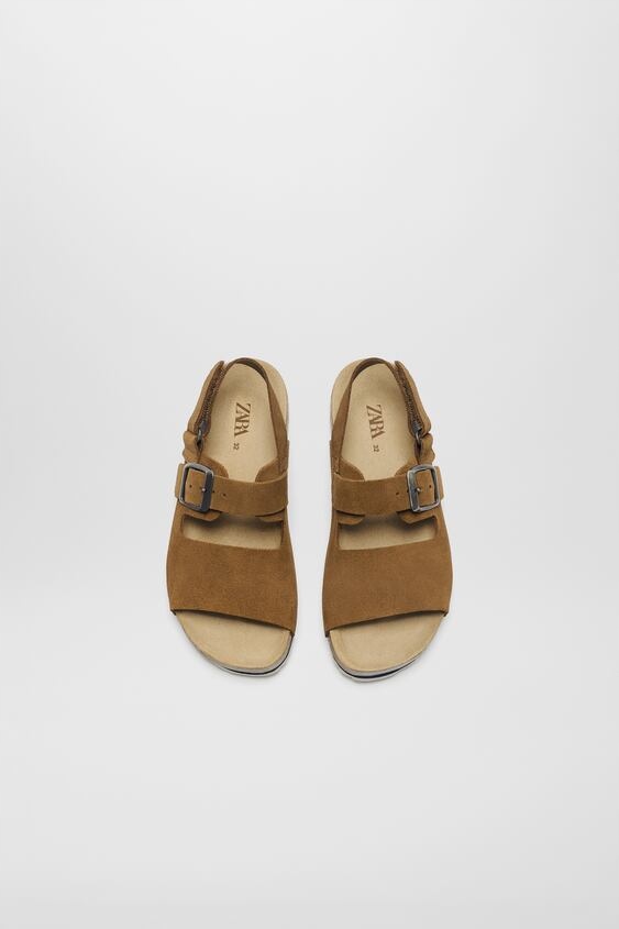 

Zara_sandały Skórzane Z Klamrami 4609530