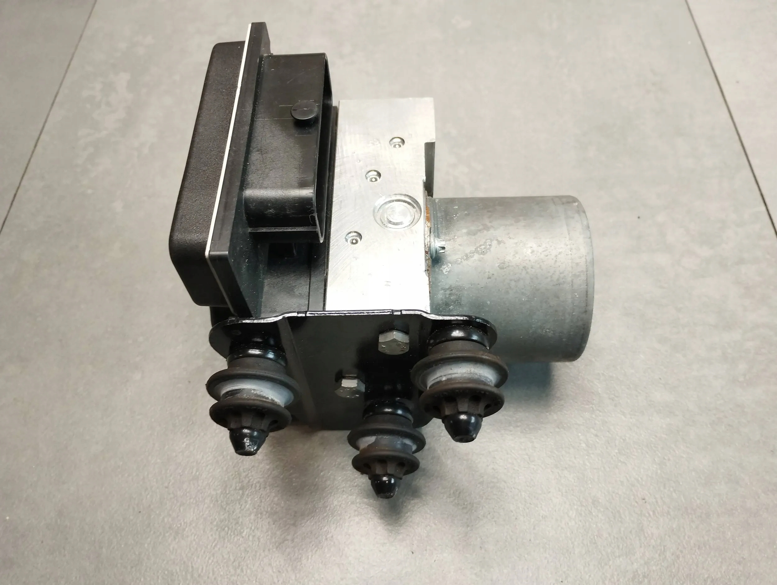 Audi Q5 8R pump ABS ESP 8R0614517AT
