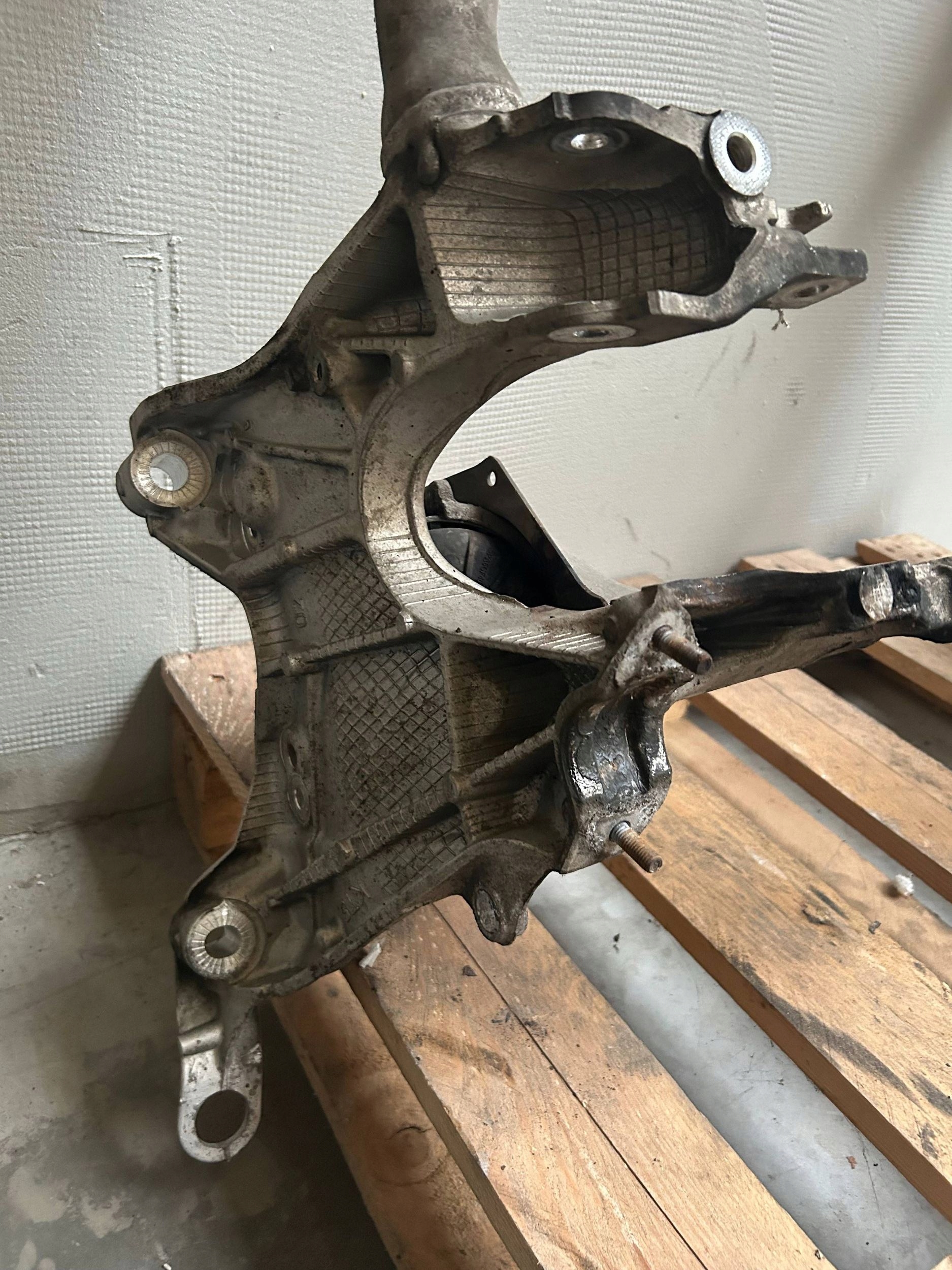 axle beam Rama auxiliary front Audi A5 Sportback 8TA 2013