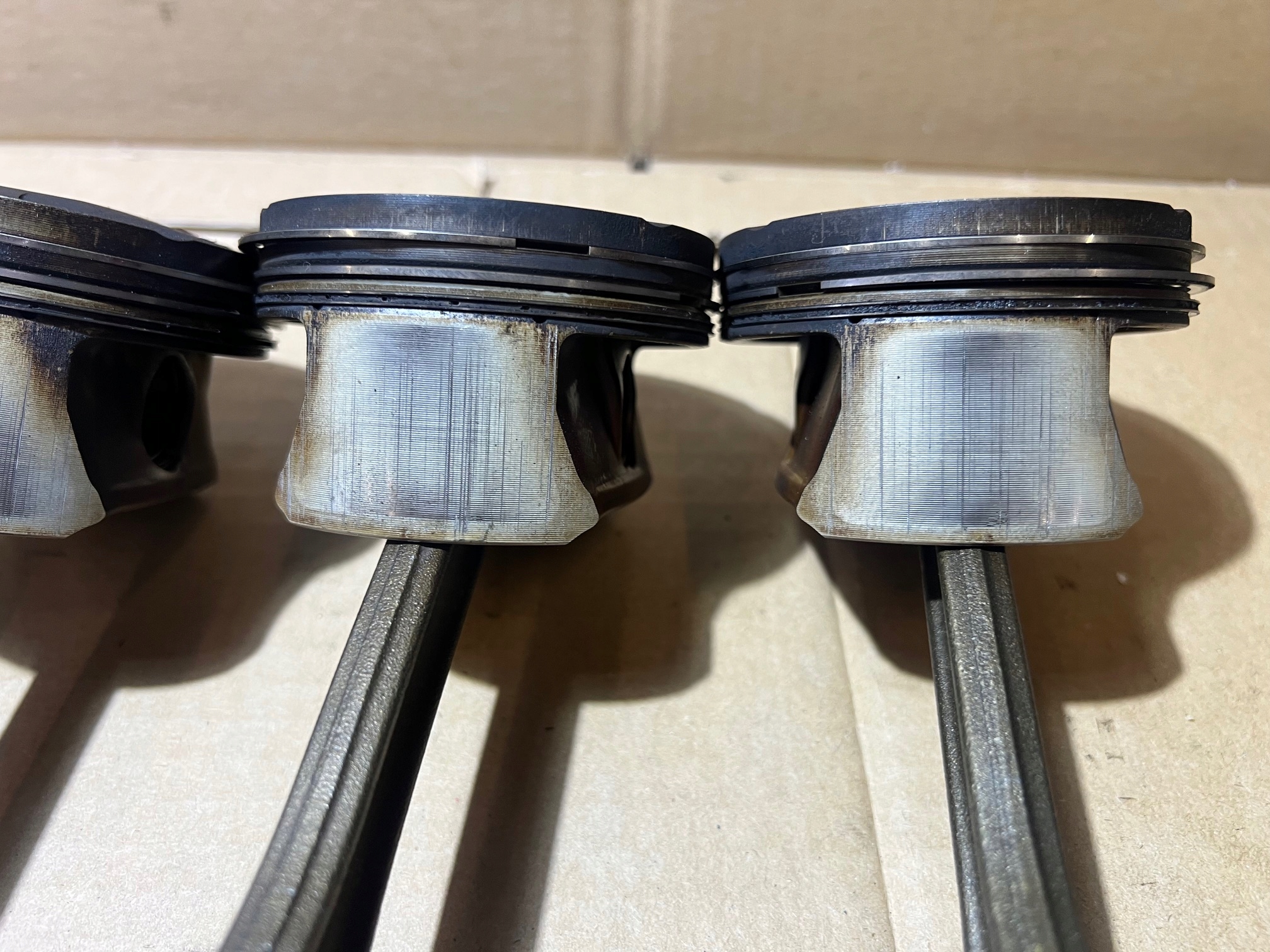 AUDI A6 C6 2.4 V6 BDW piston connecting rod 06EB