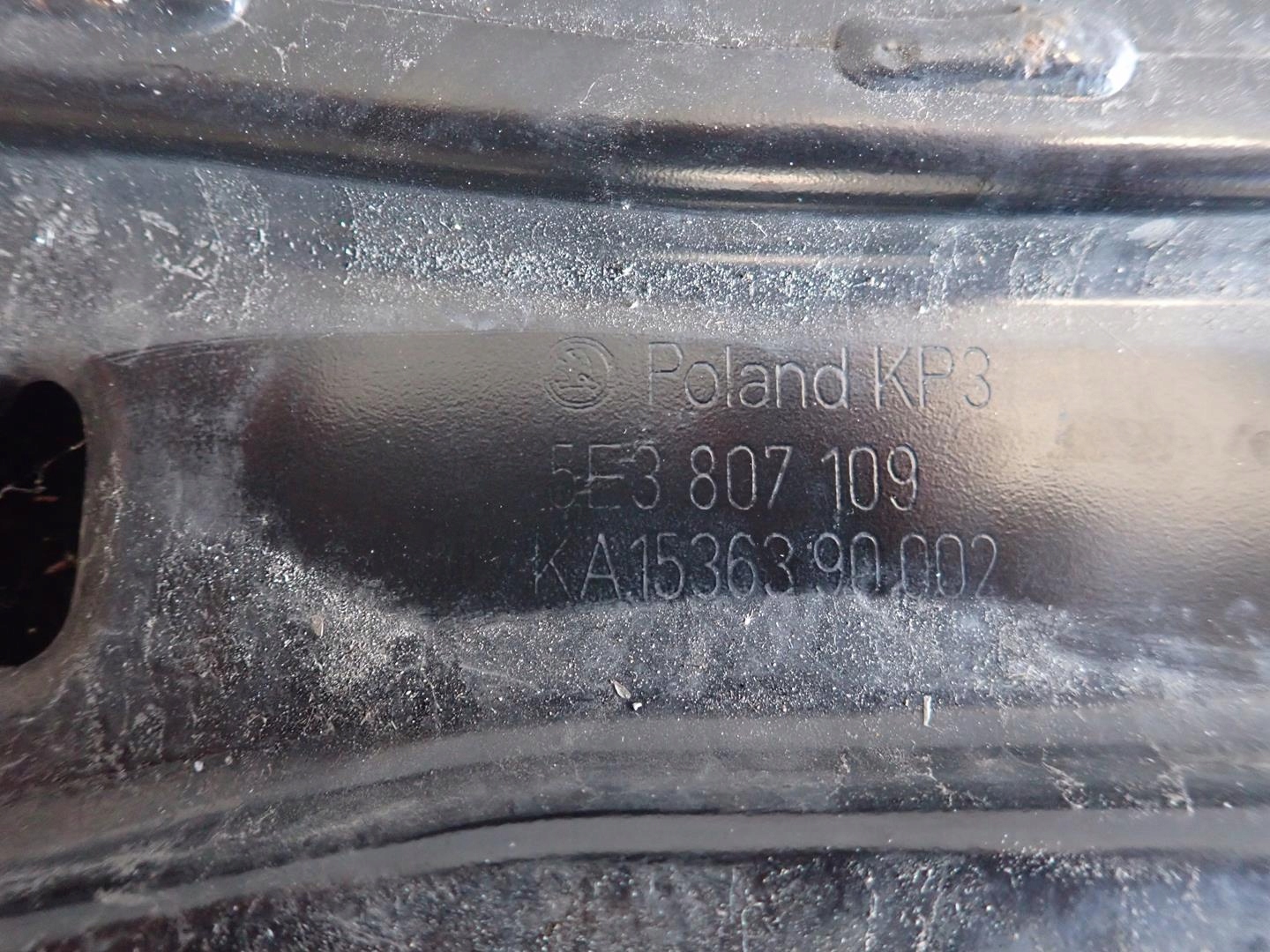 sider below bumper front SKODA OCTAVIA IV 2020- 5E3807109