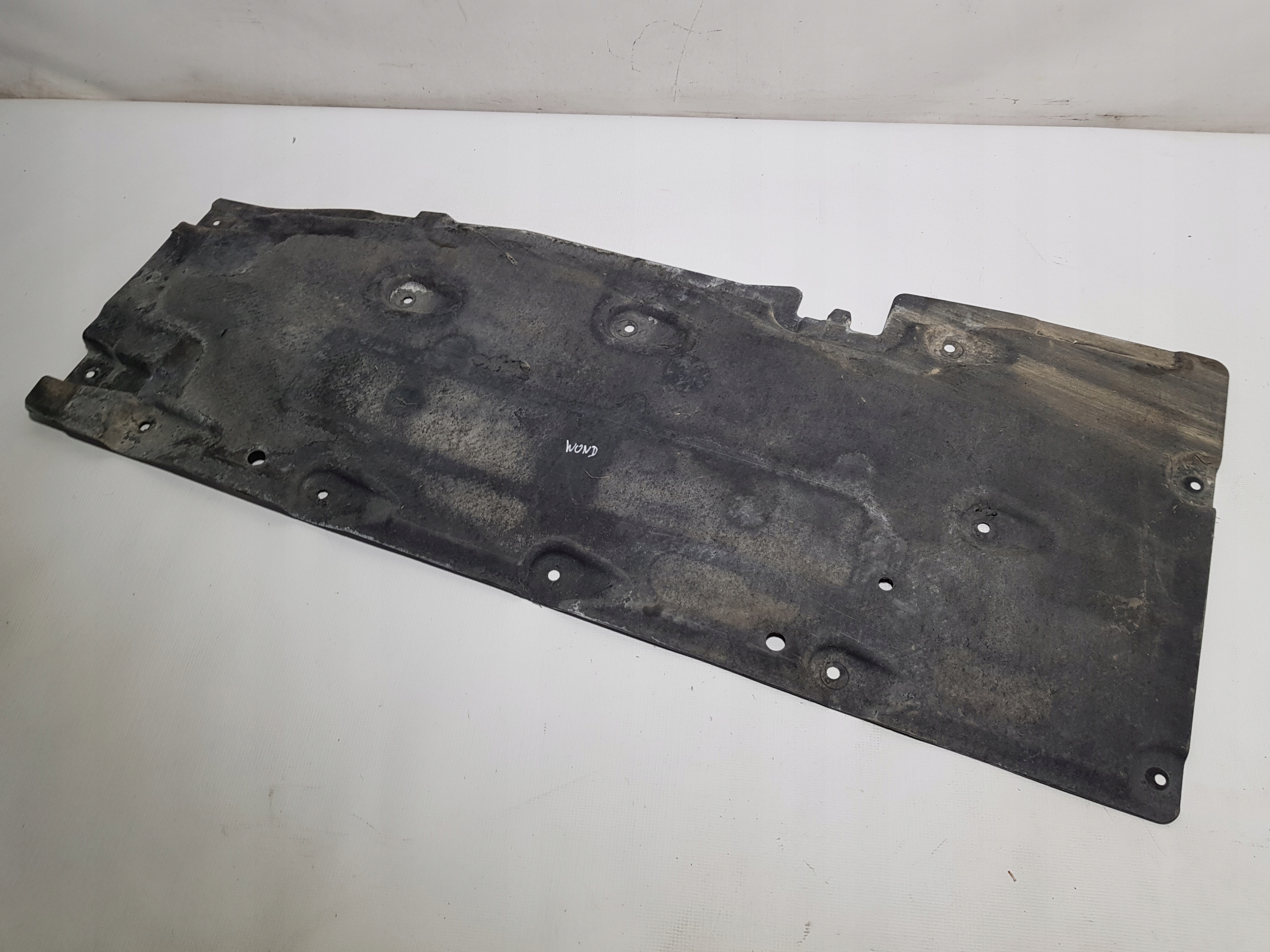 cover chassis right AUDI A8 D4 4H 4H0825206C
