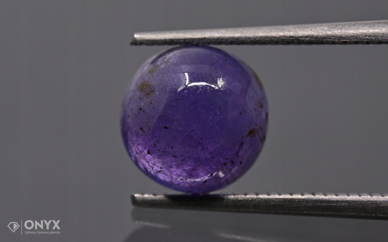 Tanzanit kabošon kulatý fi 8 mm