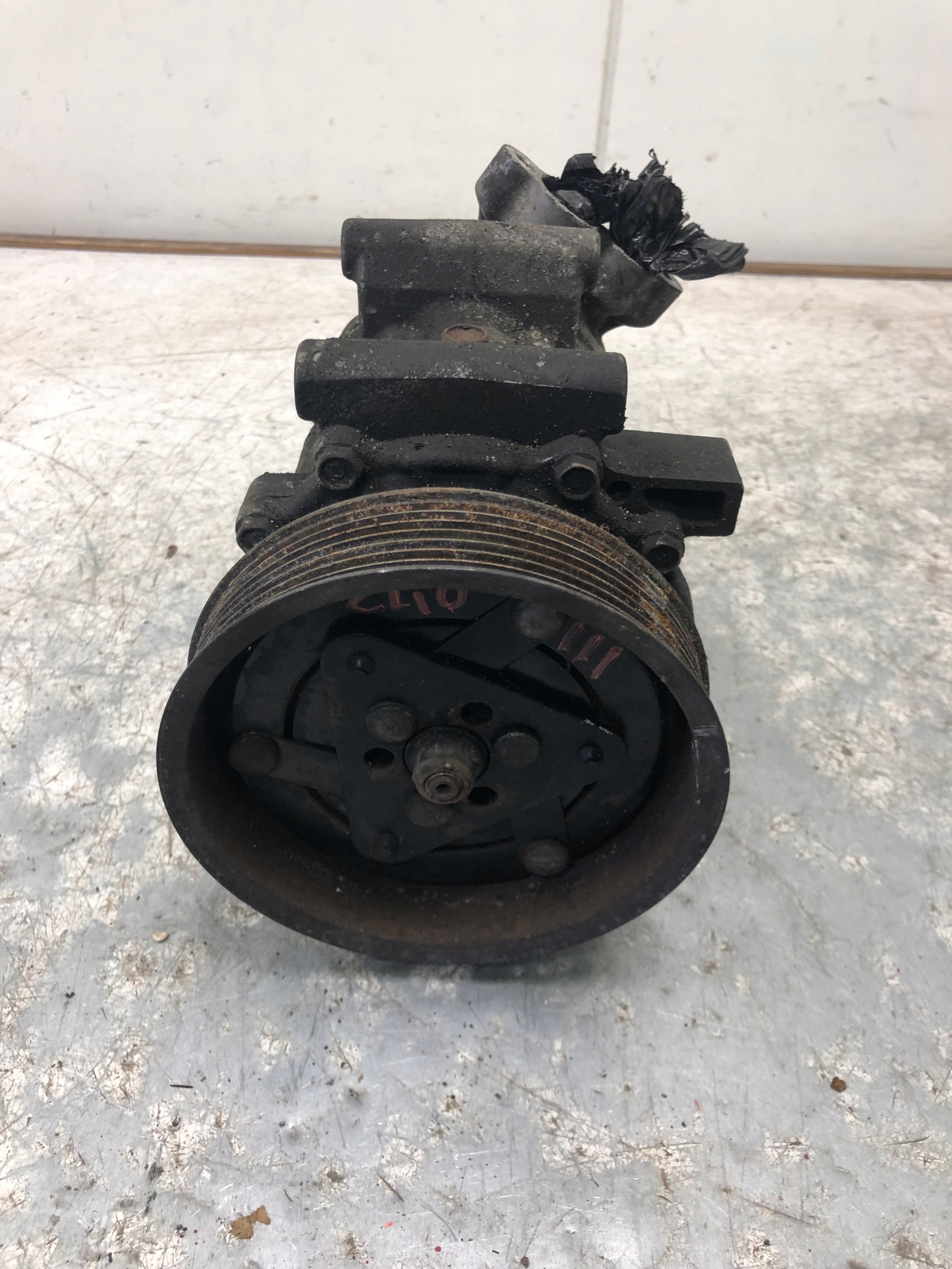 compressor compressor; of the air conditioning RENAULT CLIO III 8200819568
