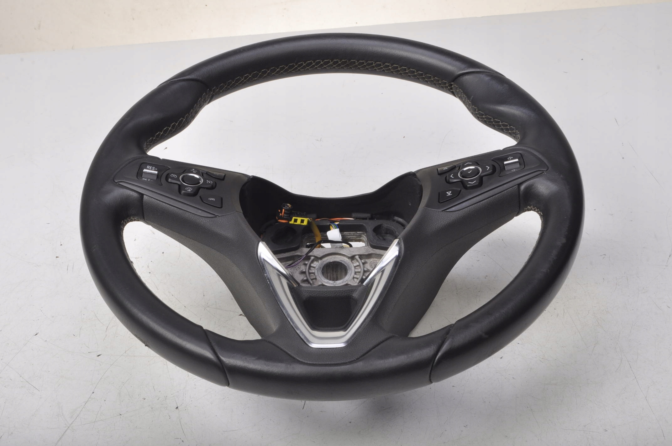 opel ASTRA K руль кожанная кожа