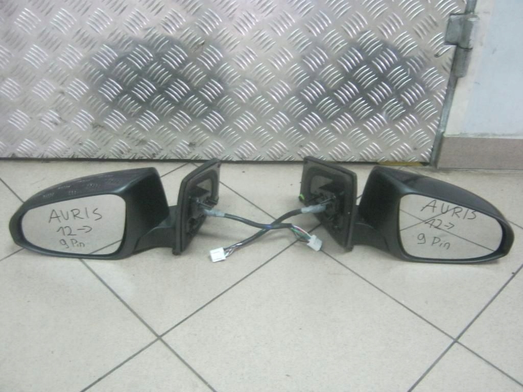 Дзеркало праве 9 піни-контакти Toyota Auris II 2012-