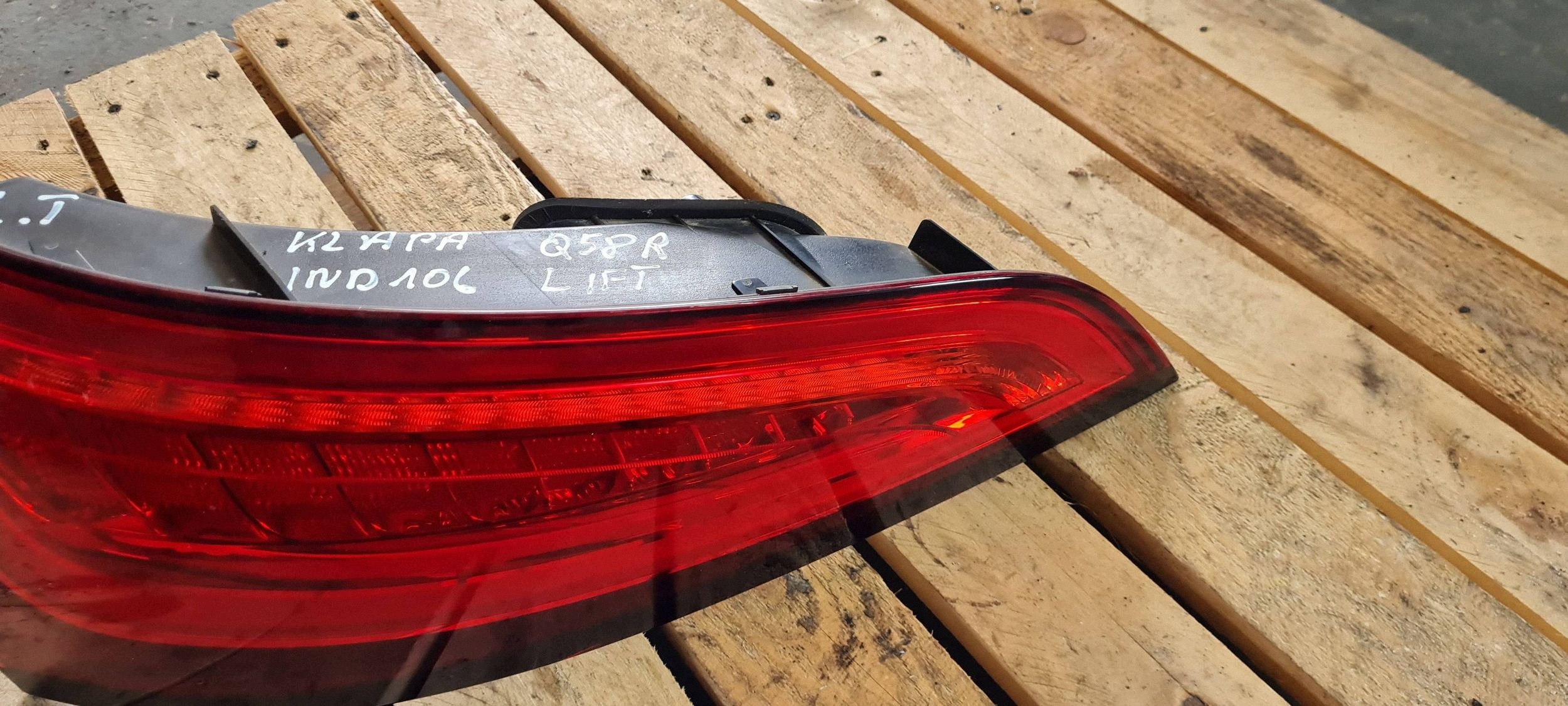 Q5 8R LIFT SQ5 light left left rear part rear LED 8R0945093C