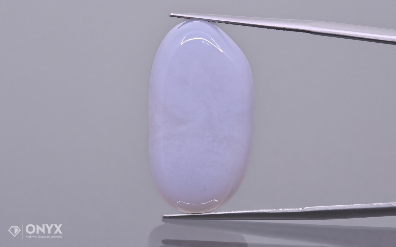 Chalcedon modrá konvexní nepravidelná destička 26x14 mm