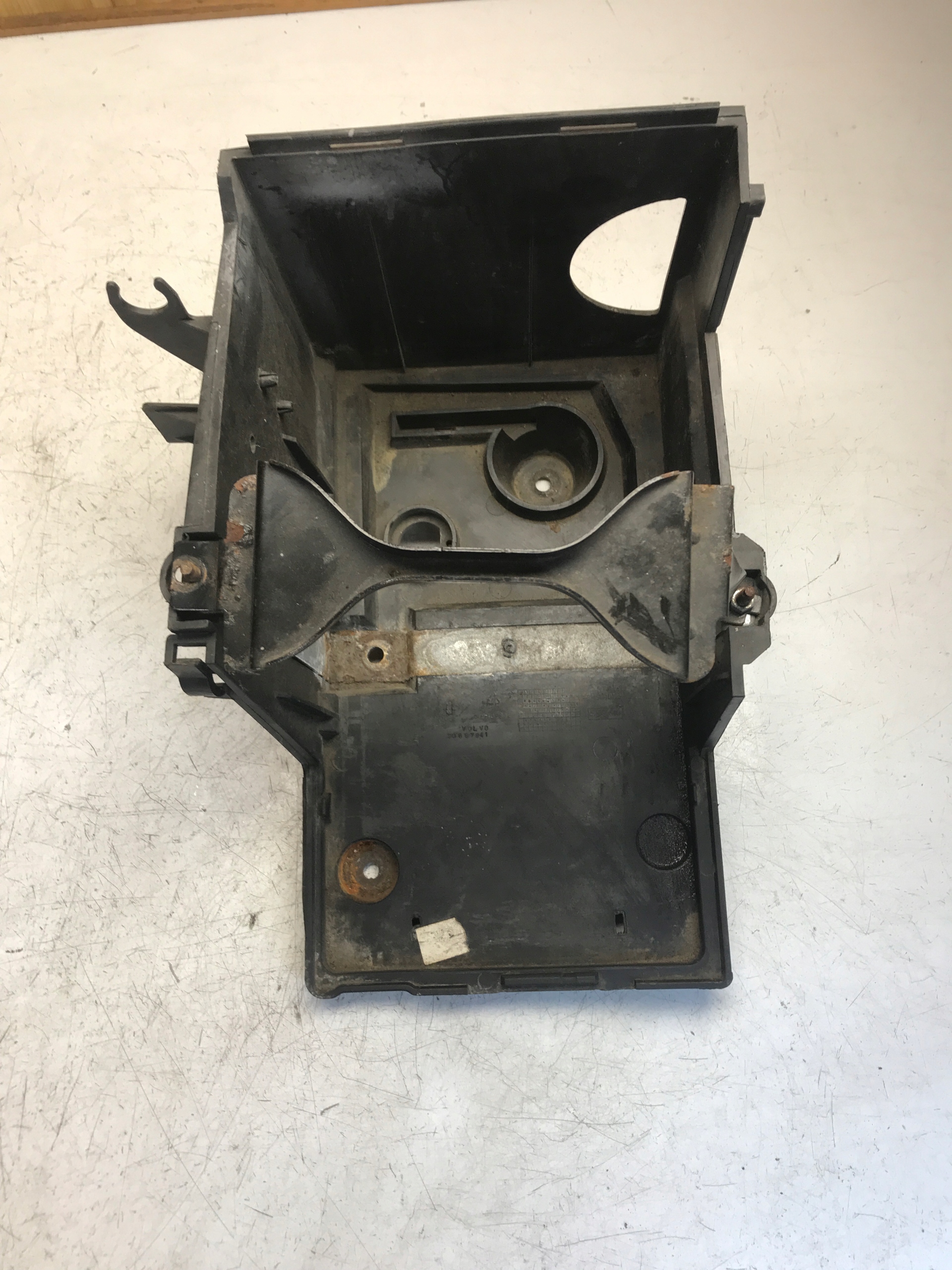držiak Obal akumulátora VOLVO C30 30667941