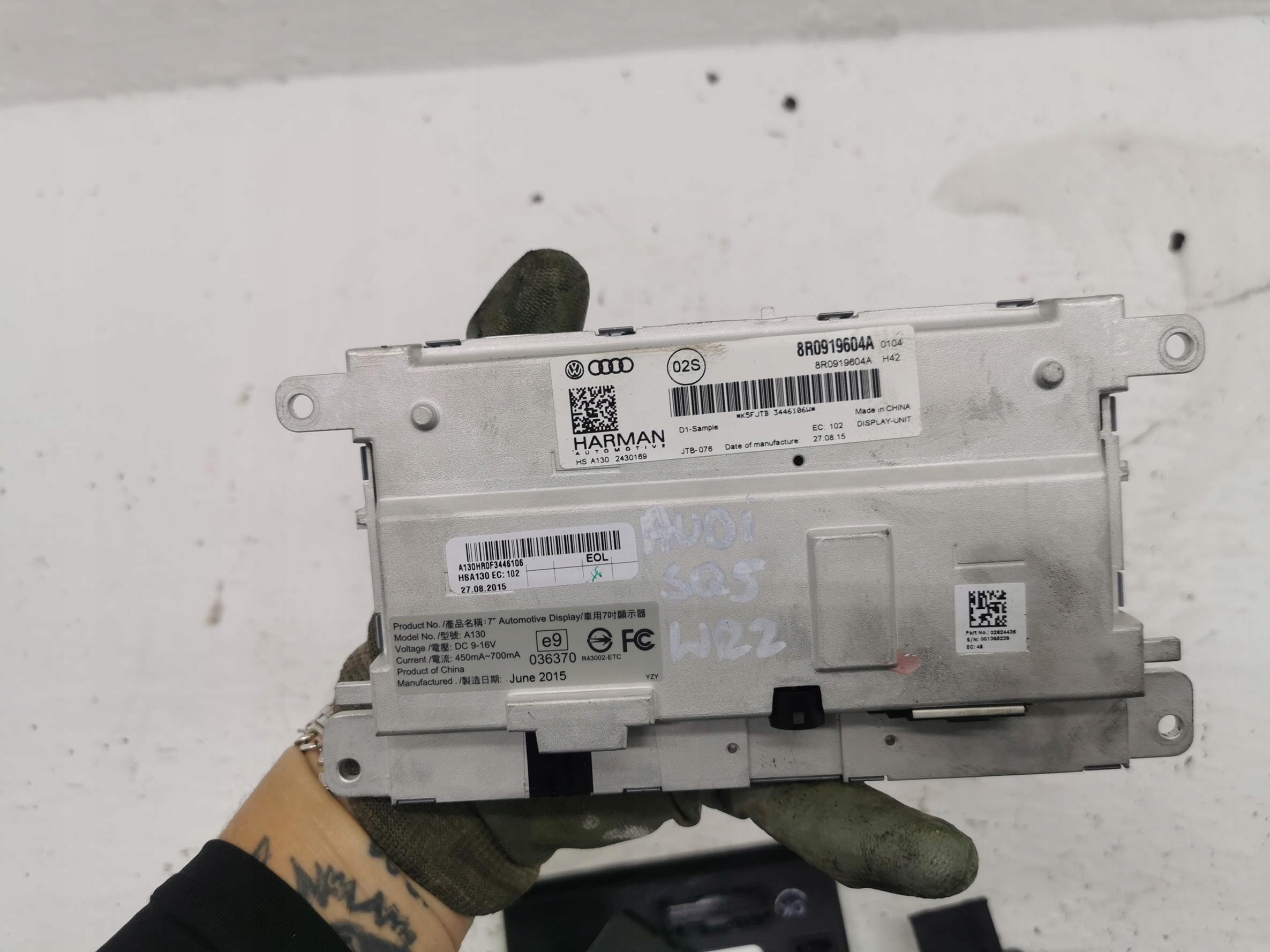Display AUDI Q5 e 8R LIFT 8R0919604A