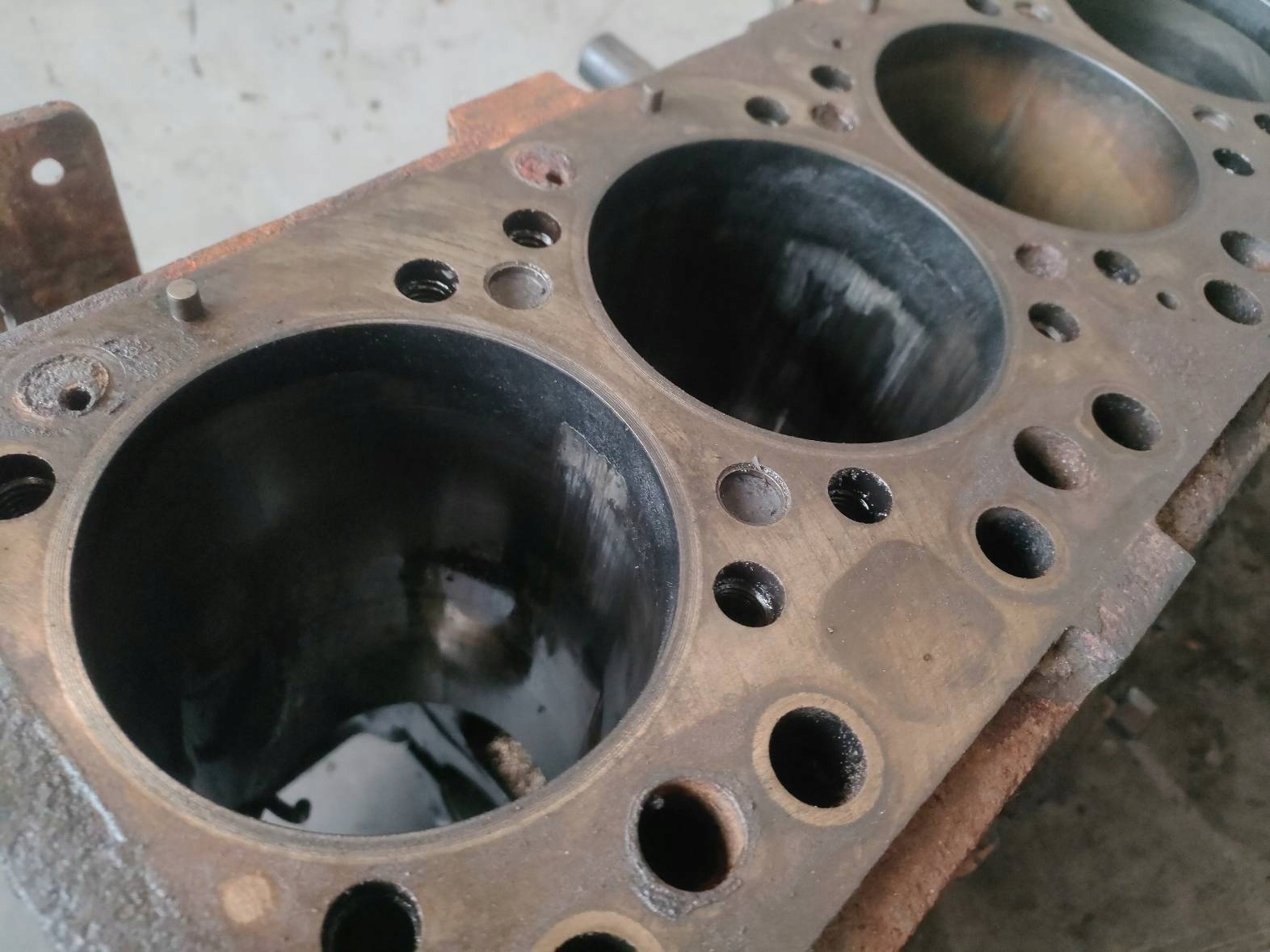 BLOK SILNIKA MAN L2000 D0836 LFL02 Producent części MAN